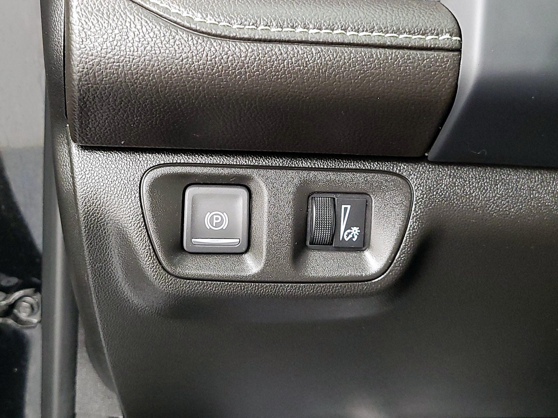 Thumbnail: 2023 GMC Acadia - 13