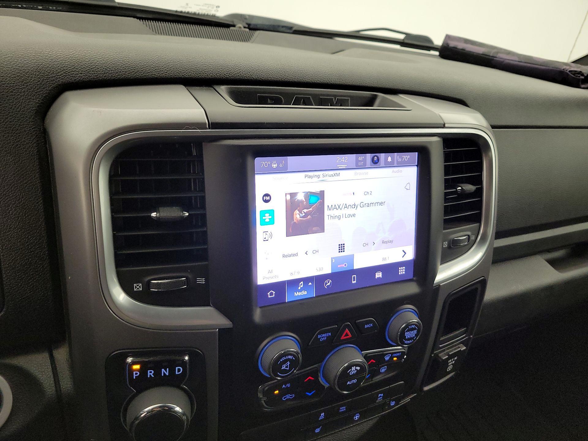 Thumbnail: 2022 RAM 1500 Classic - 15