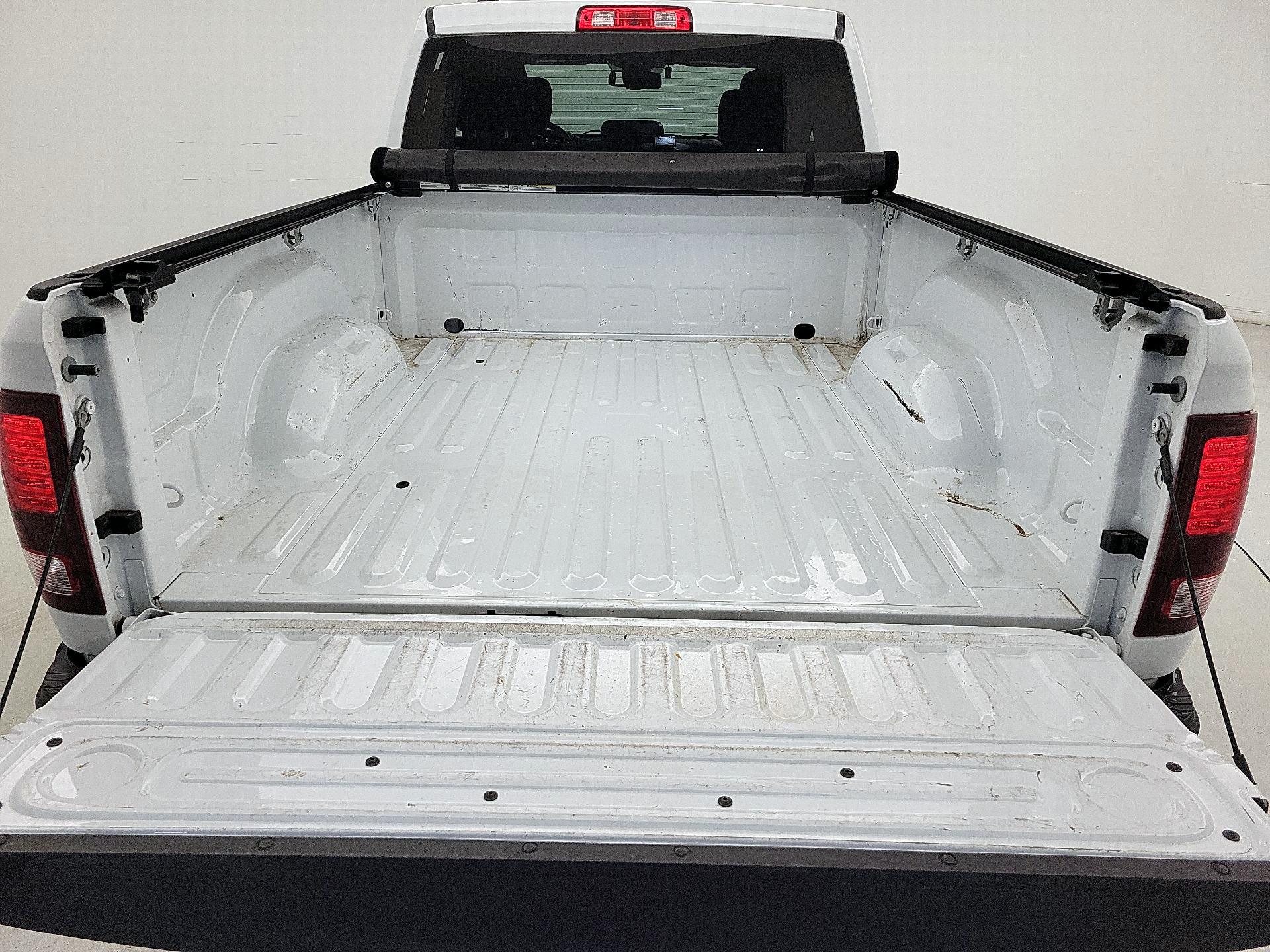 Thumbnail: 2022 RAM 1500 Classic - 20