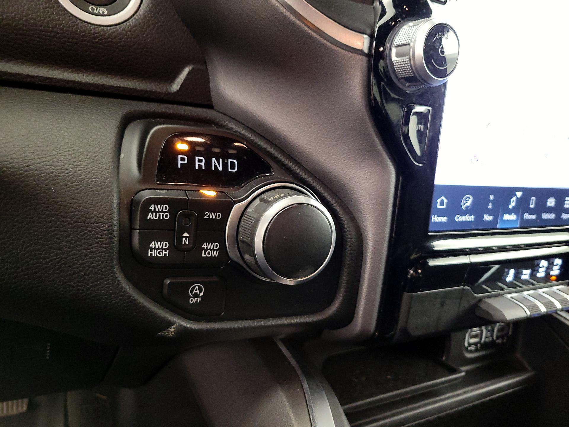 Thumbnail: 2024 RAM 1500 - 18