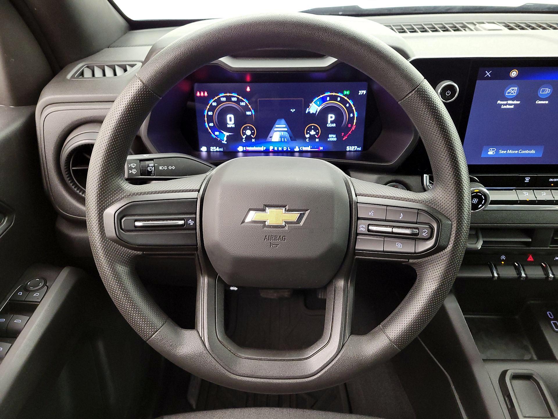 Thumbnail: 2024 Chevrolet Colorado - 10