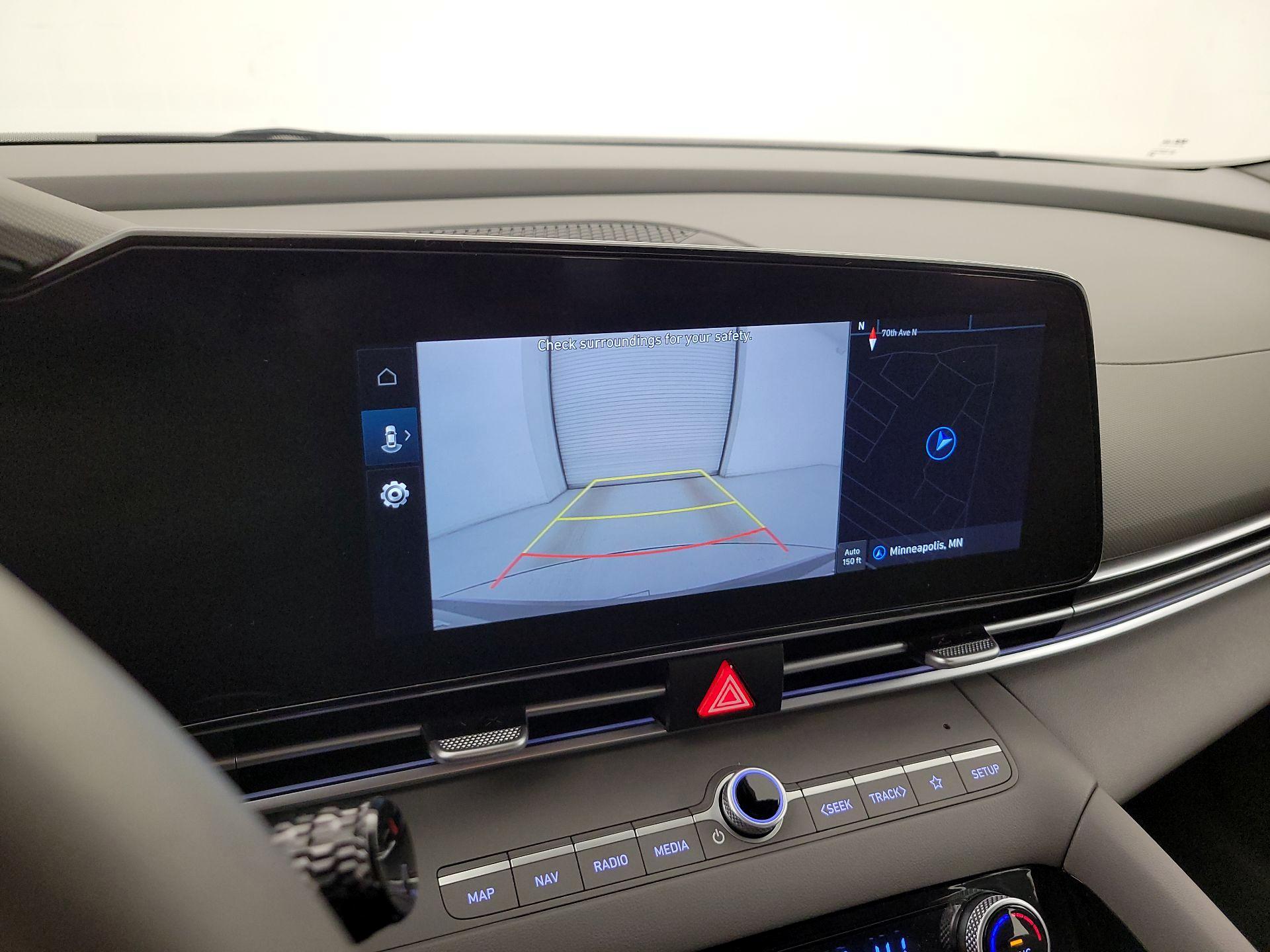 Thumbnail: 2025 Hyundai Elantra - 15