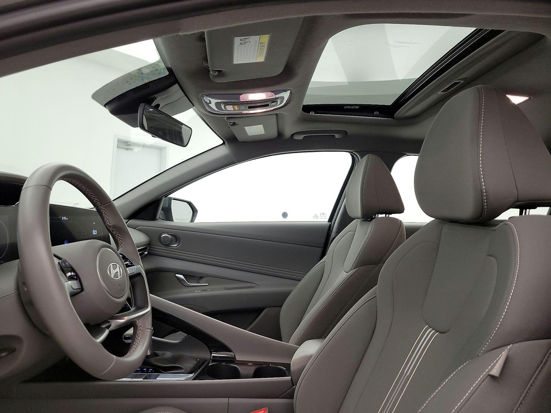 Thumbnail: 2025 Hyundai Elantra - 20