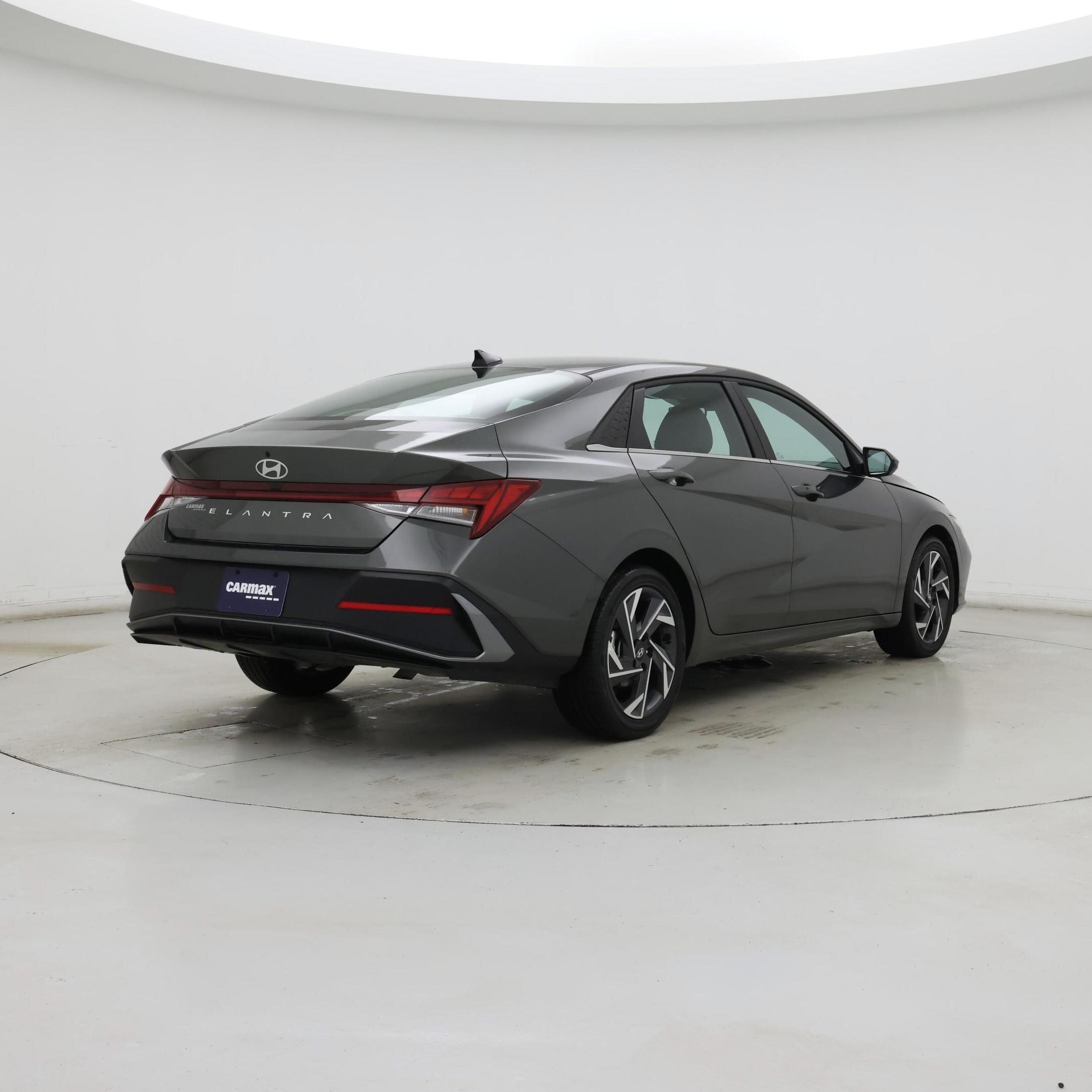Thumbnail: 2025 Hyundai Elantra - 8