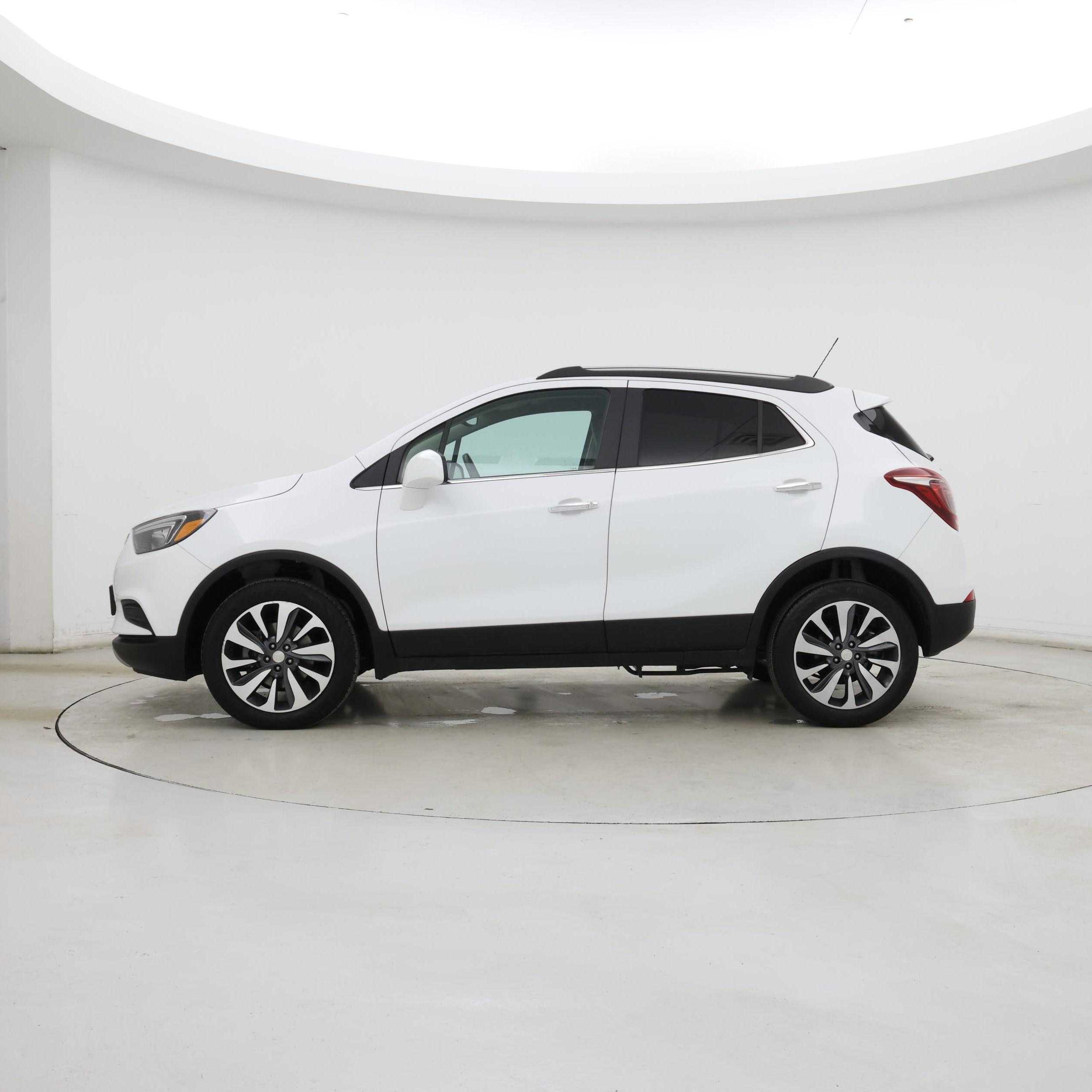 Thumbnail: 2022 Buick Encore - 3