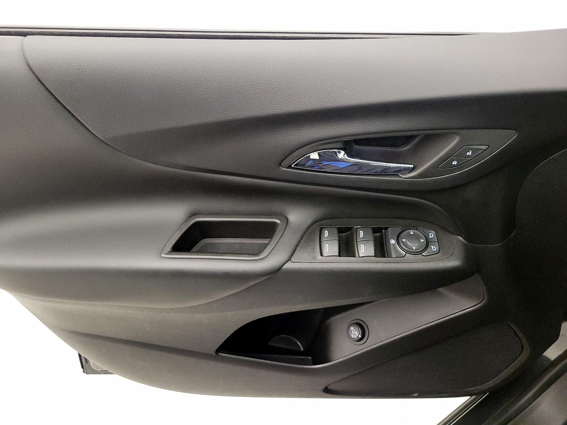 Thumbnail: 2022 Chevrolet Equinox - 12