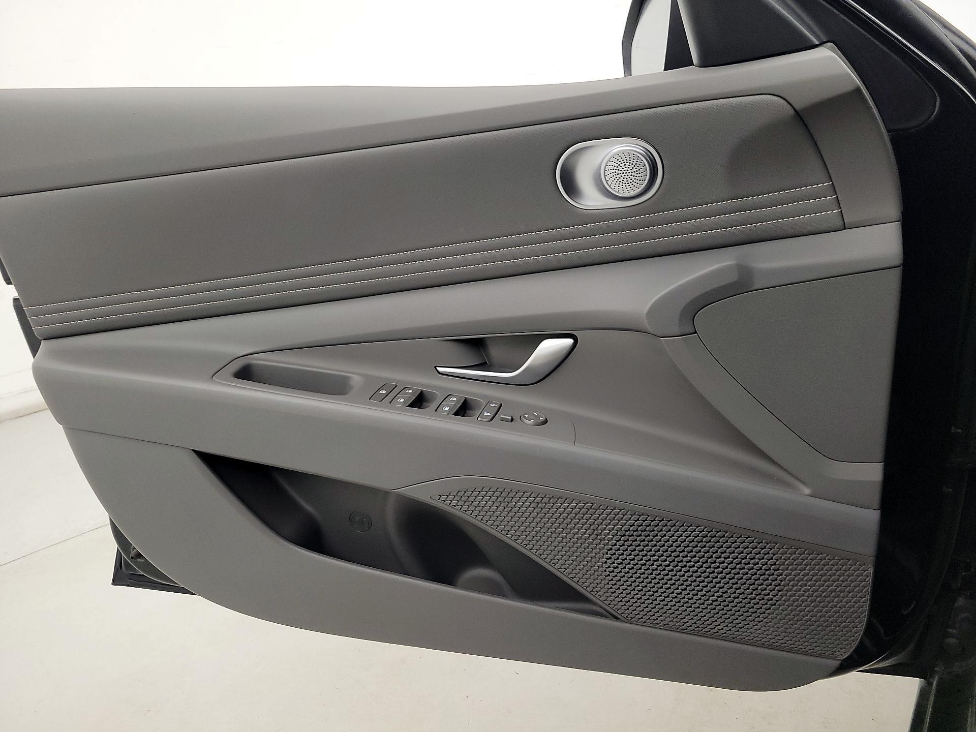 Thumbnail: 2024 Hyundai Elantra - 12