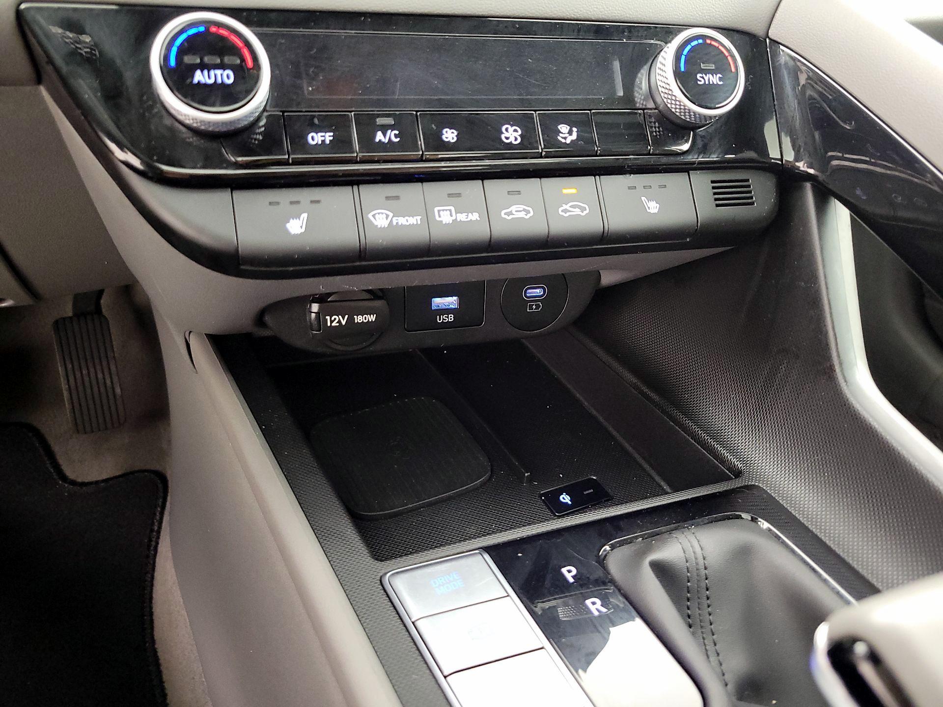 Thumbnail: 2024 Hyundai Elantra - 19