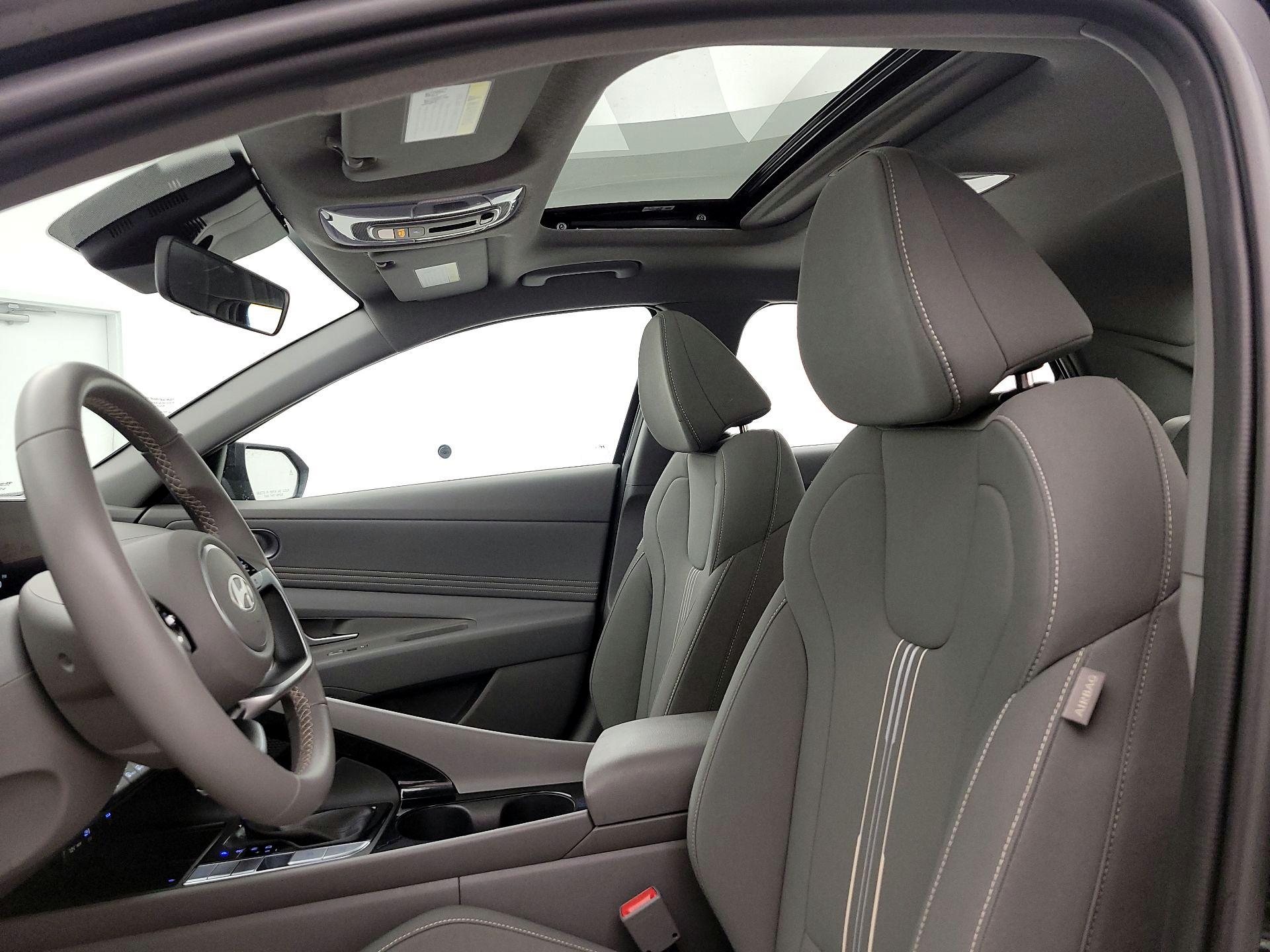 Thumbnail: 2024 Hyundai Elantra - 20