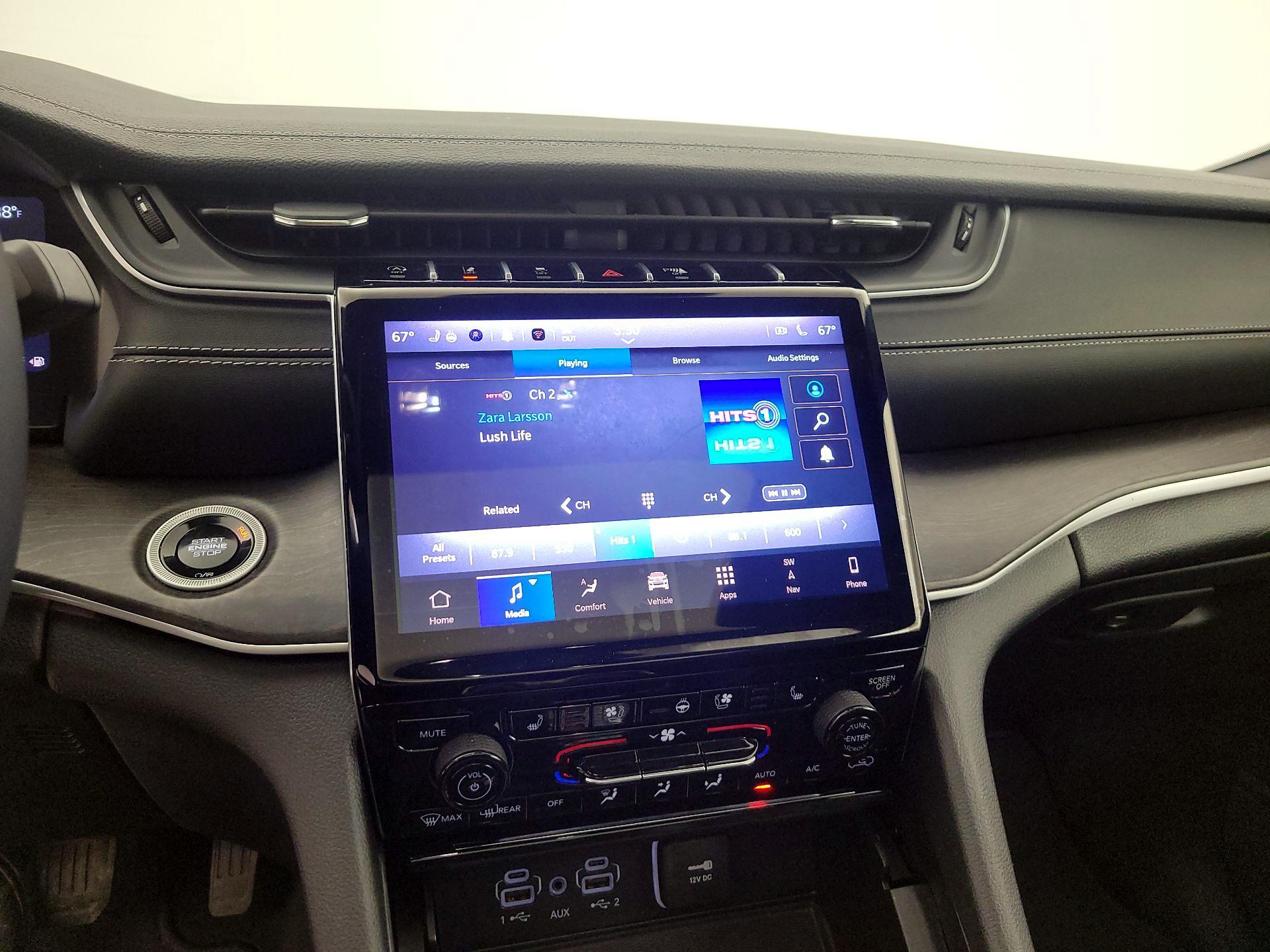 Thumbnail: 2024 Jeep Grand Cherokee L - 16