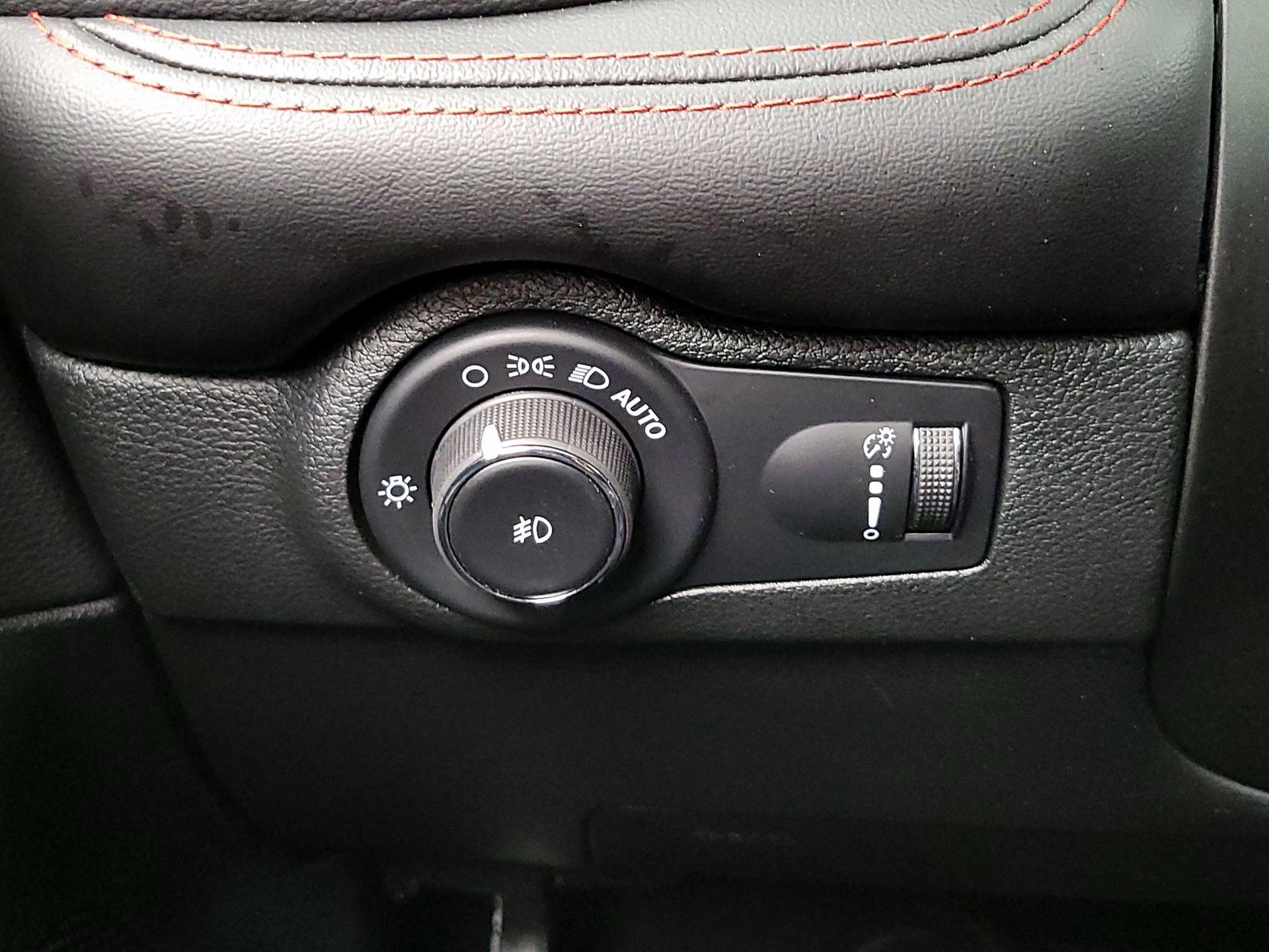 Thumbnail: 2023 Dodge Durango - 13