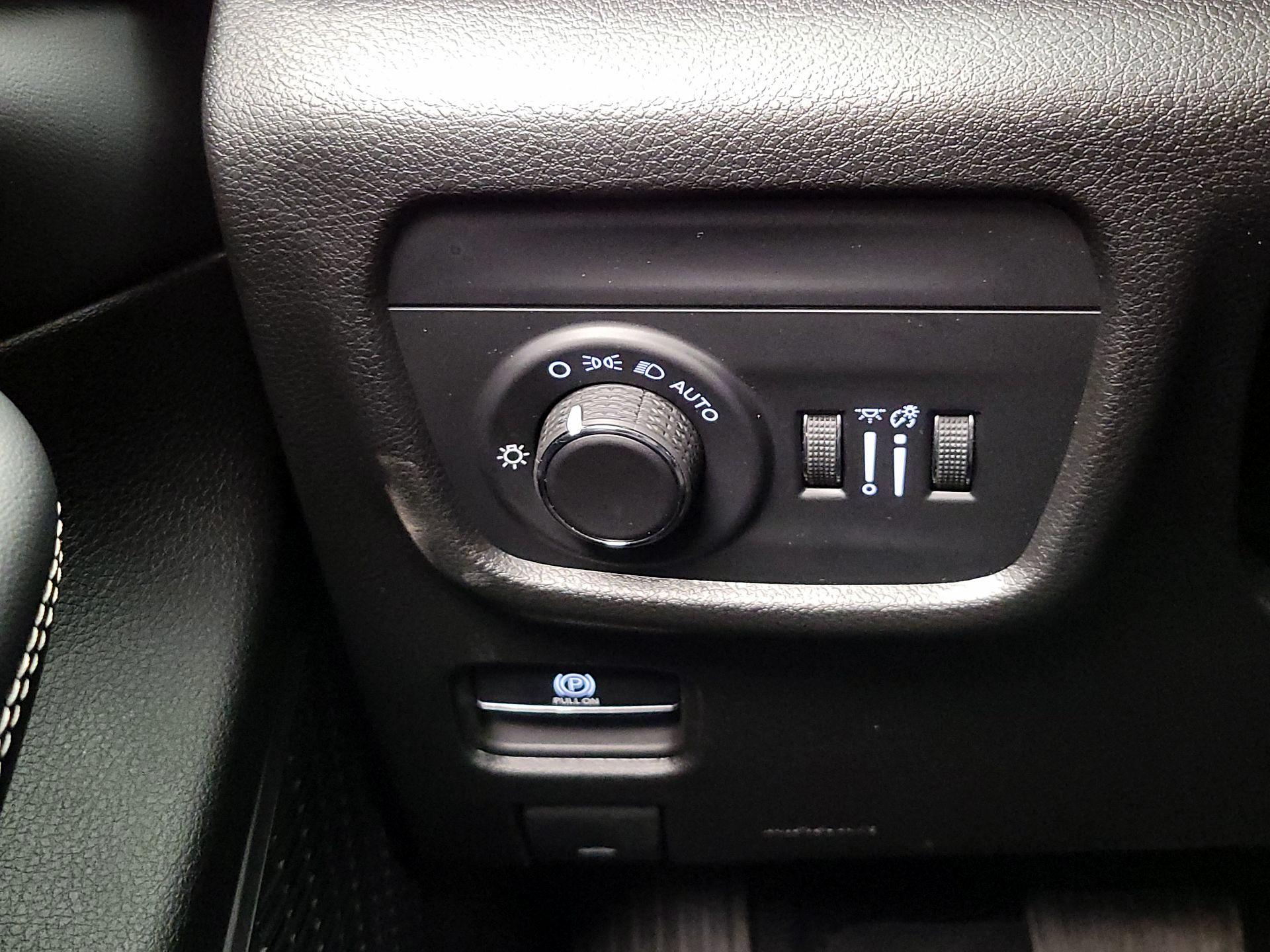 Thumbnail: 2023 Jeep Grand Cherokee - 13