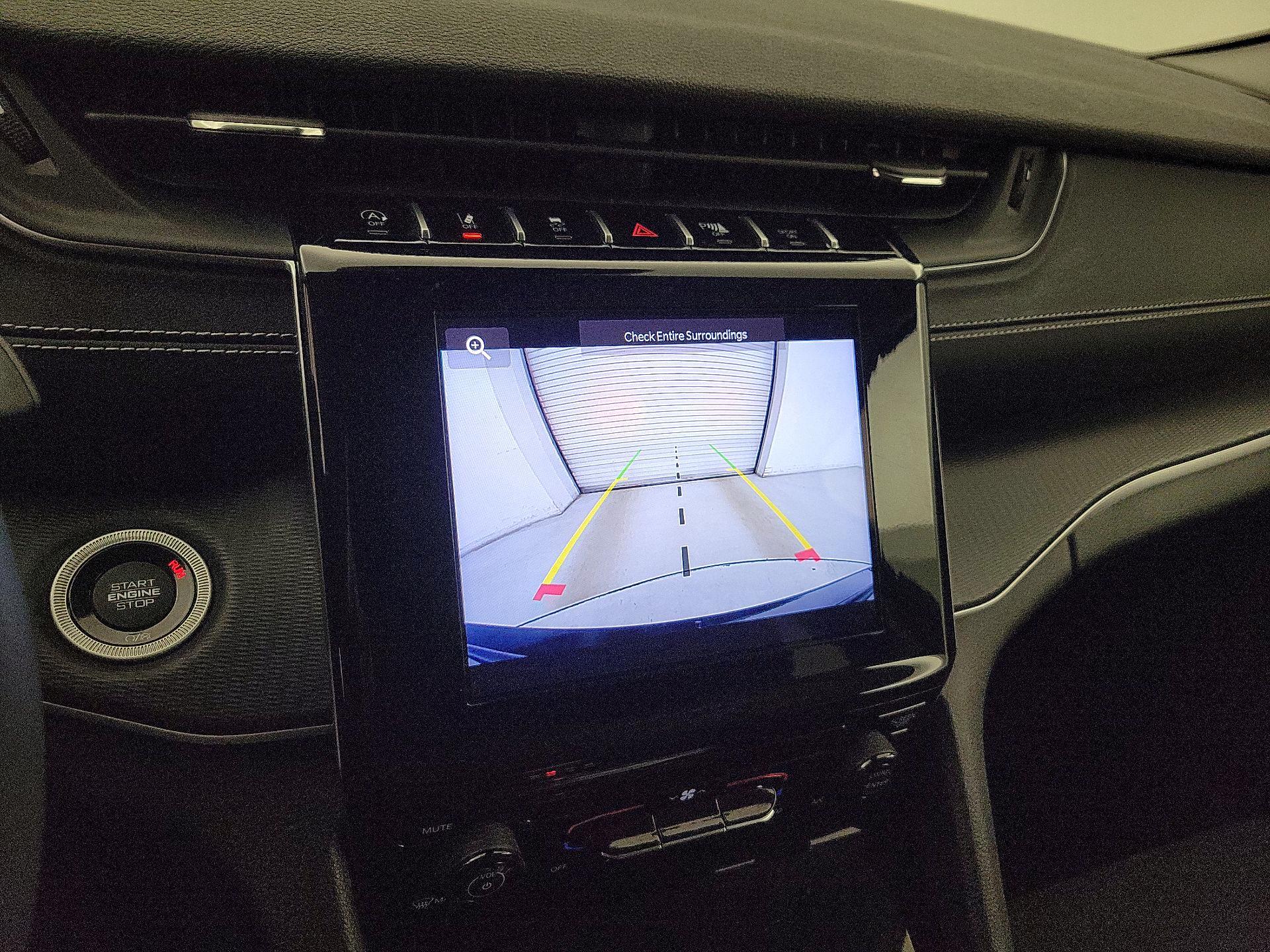 Thumbnail: 2023 Jeep Grand Cherokee - 14