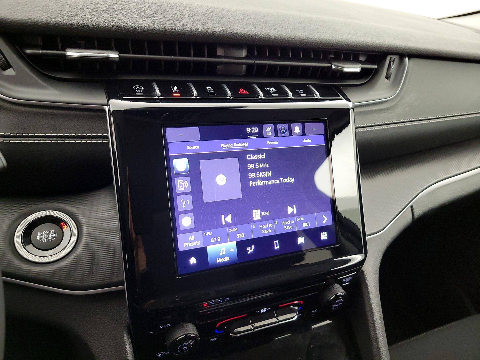 Thumbnail: 2023 Jeep Grand Cherokee - 15