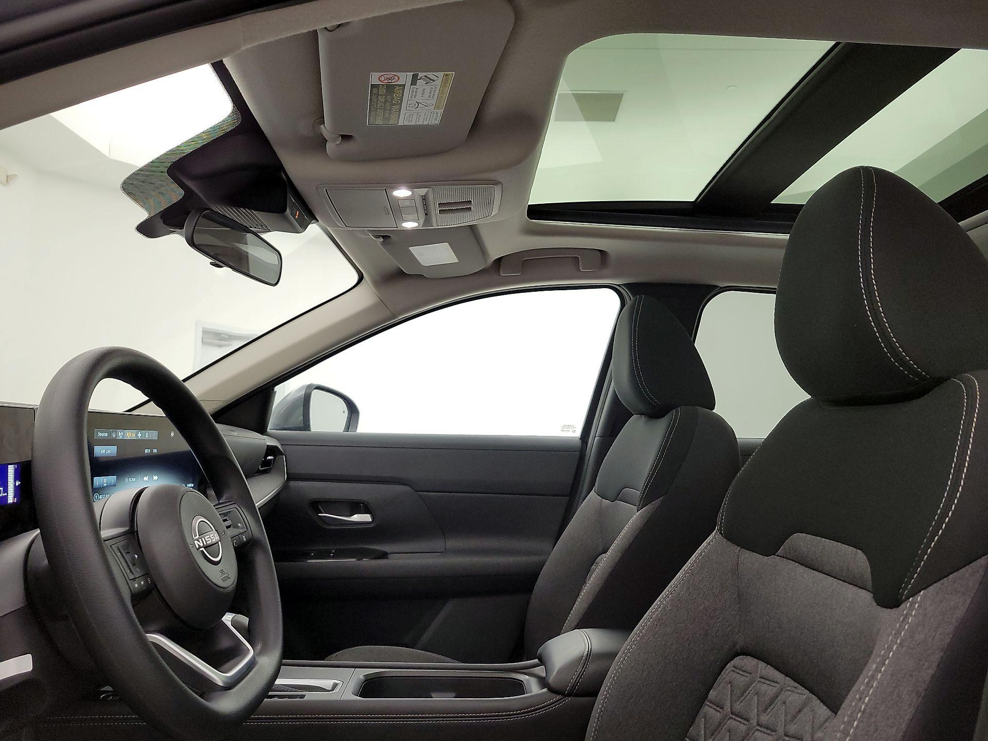 Thumbnail: 2025 Nissan Kicks - 18