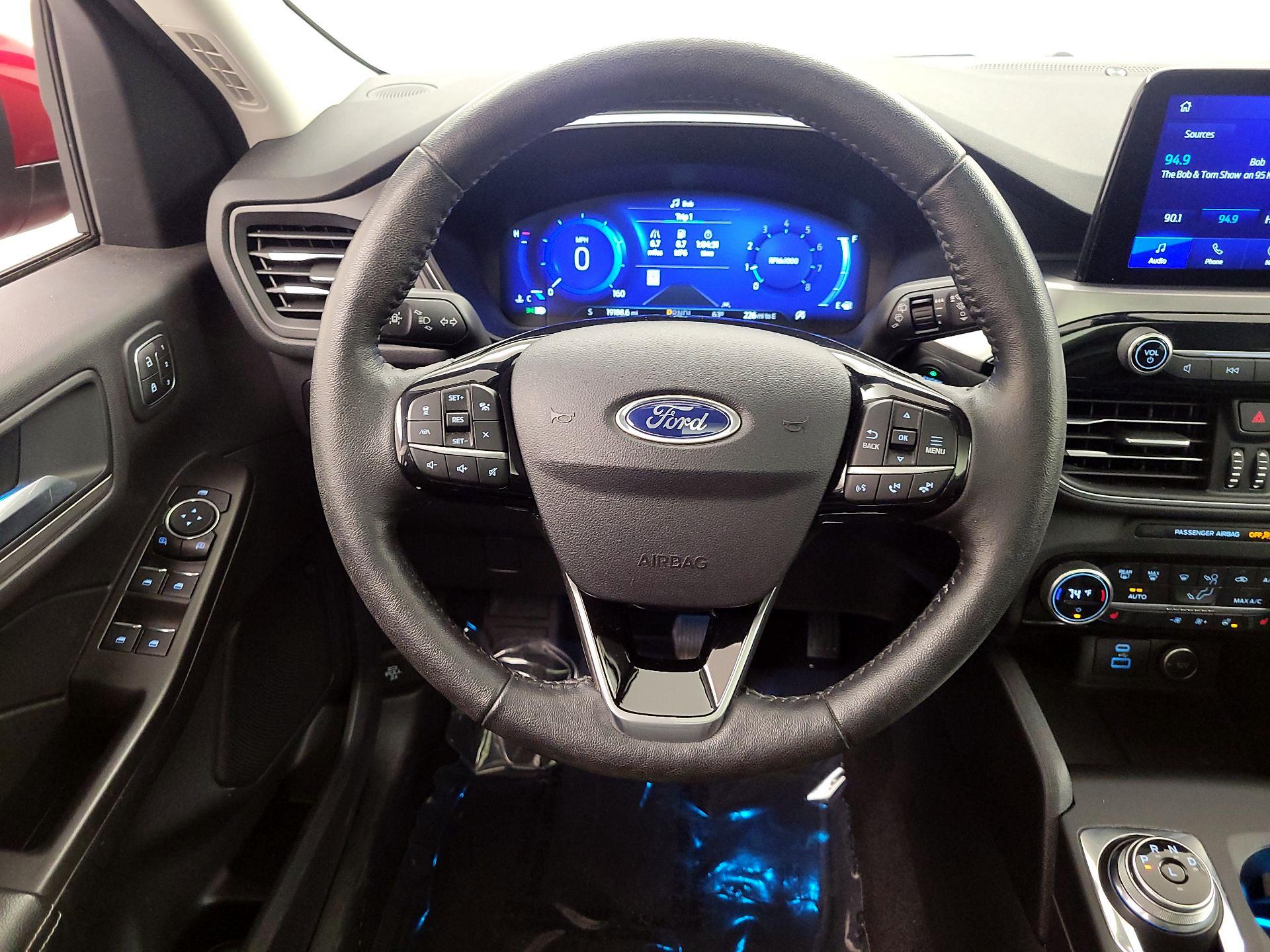 Thumbnail: 2021 Ford Escape - 10