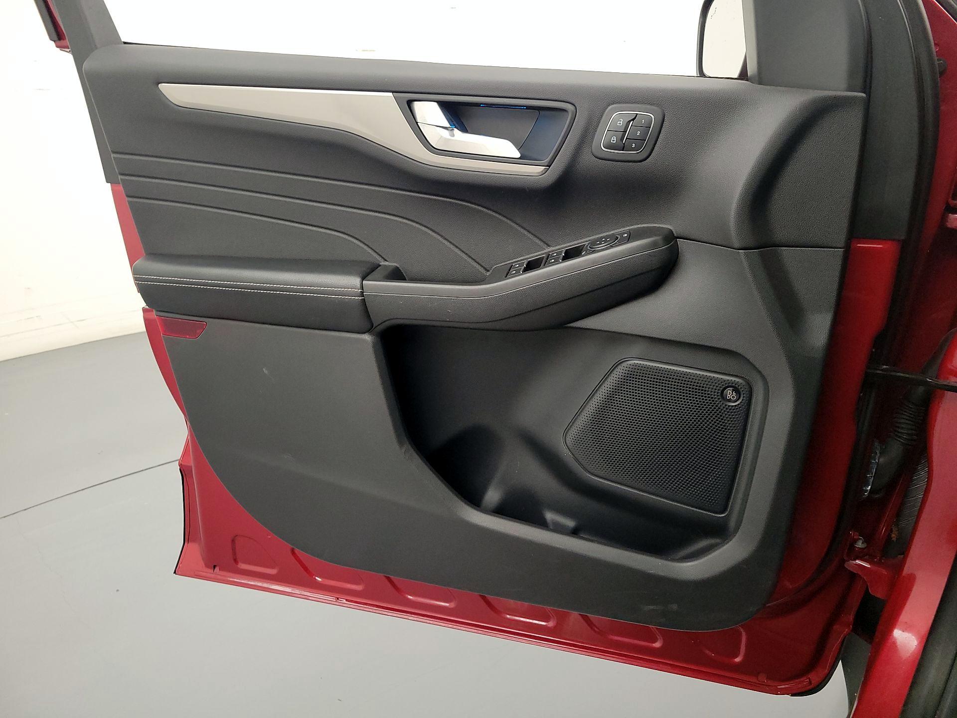 Thumbnail: 2021 Ford Escape - 12