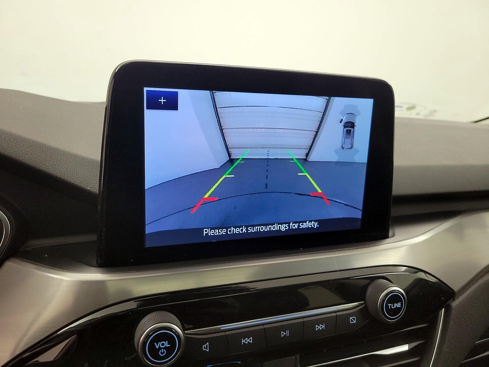 Thumbnail: 2021 Ford Escape - 15