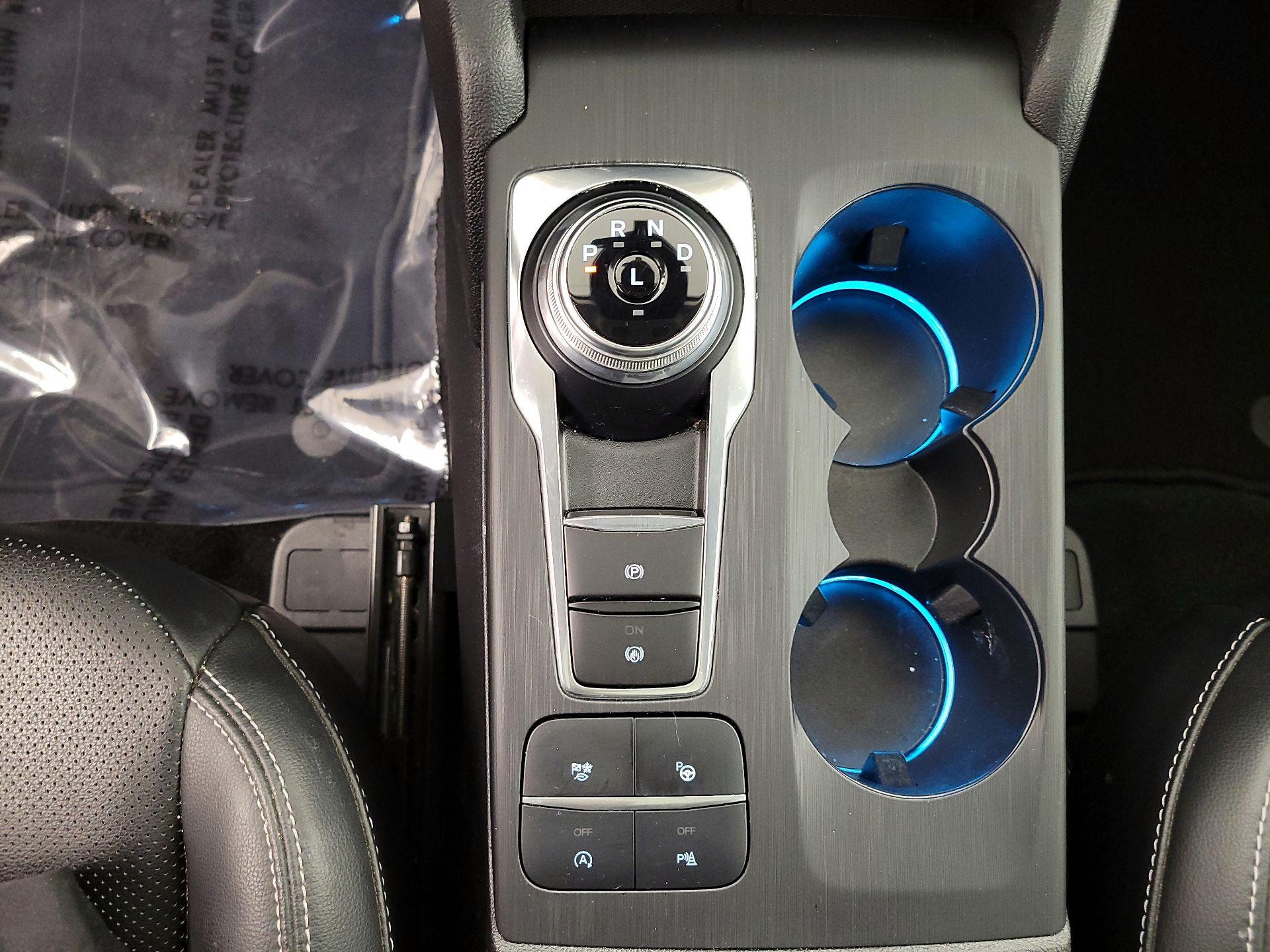 Thumbnail: 2021 Ford Escape - 18