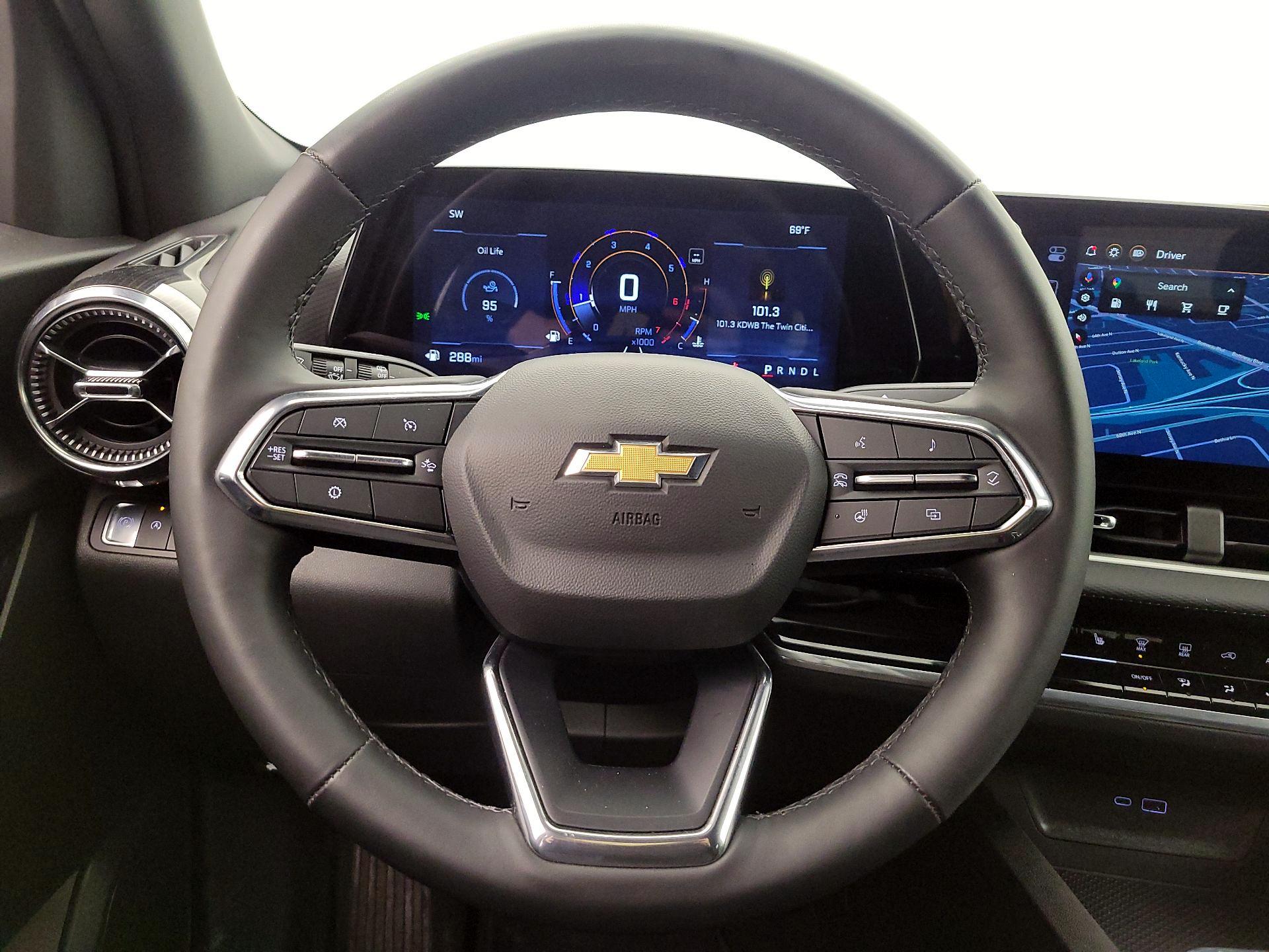 Thumbnail: 2025 Chevrolet Equinox - 10