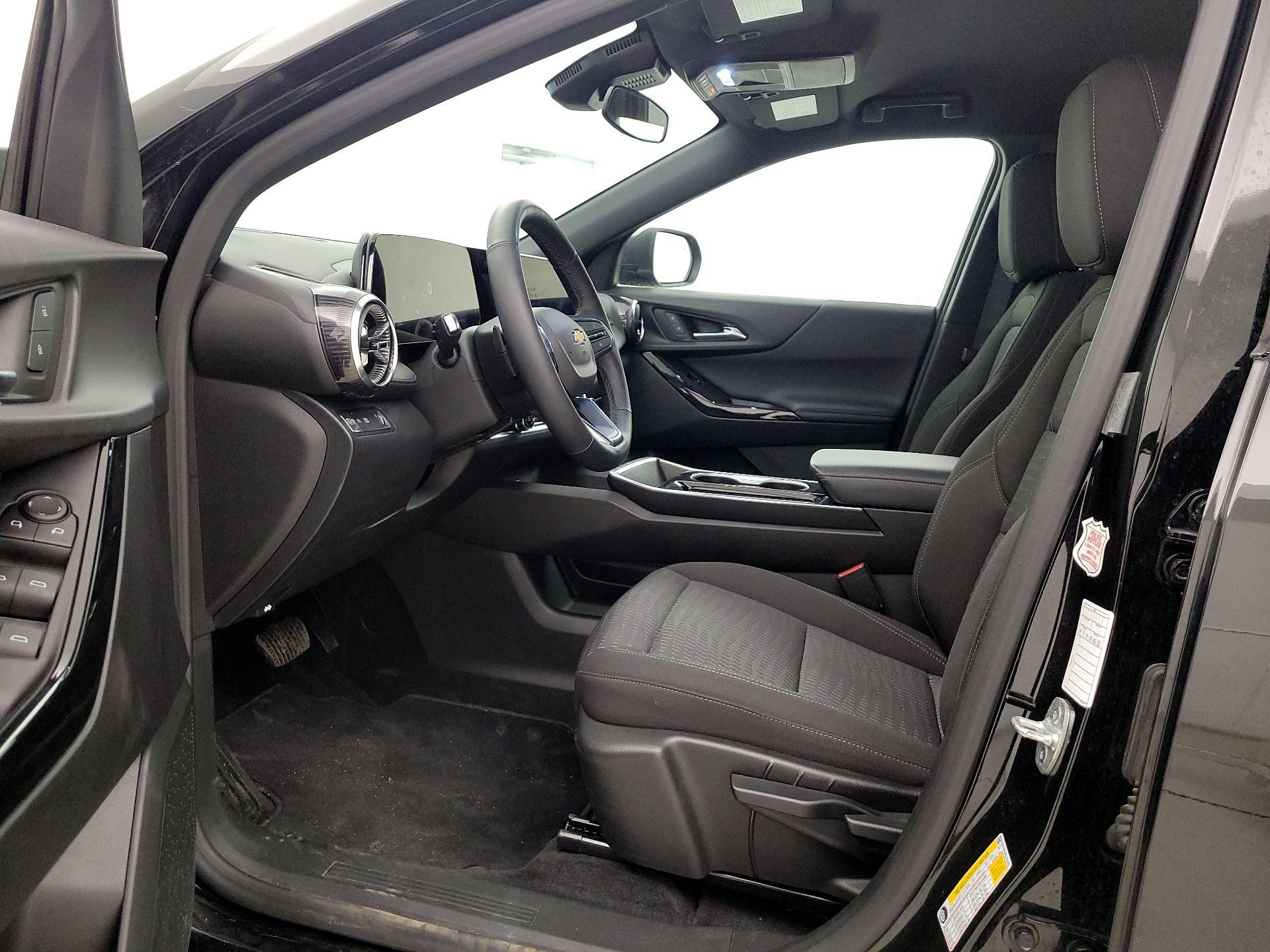 Thumbnail: 2025 Chevrolet Equinox - 11