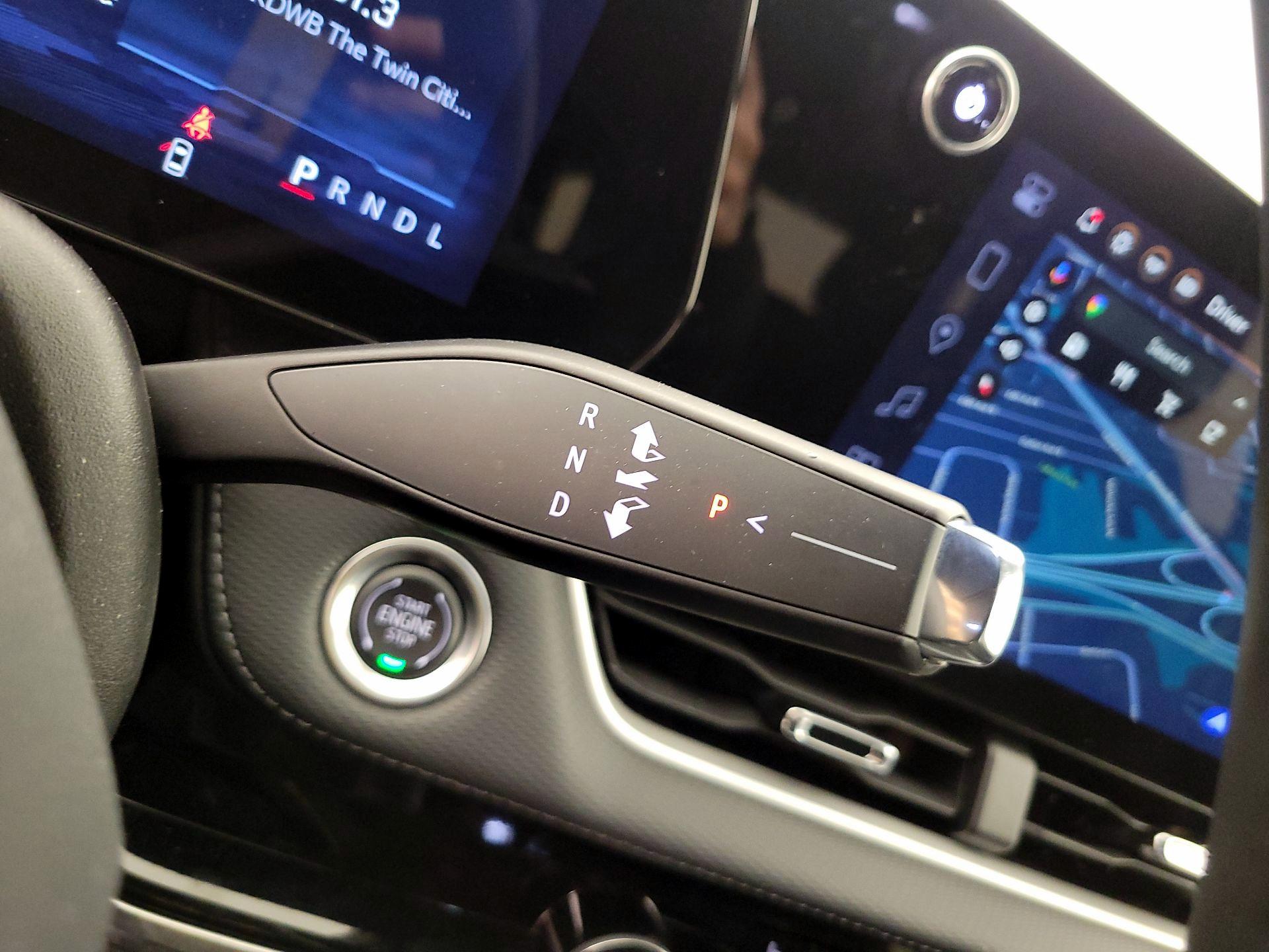 Thumbnail: 2025 Chevrolet Equinox - 18