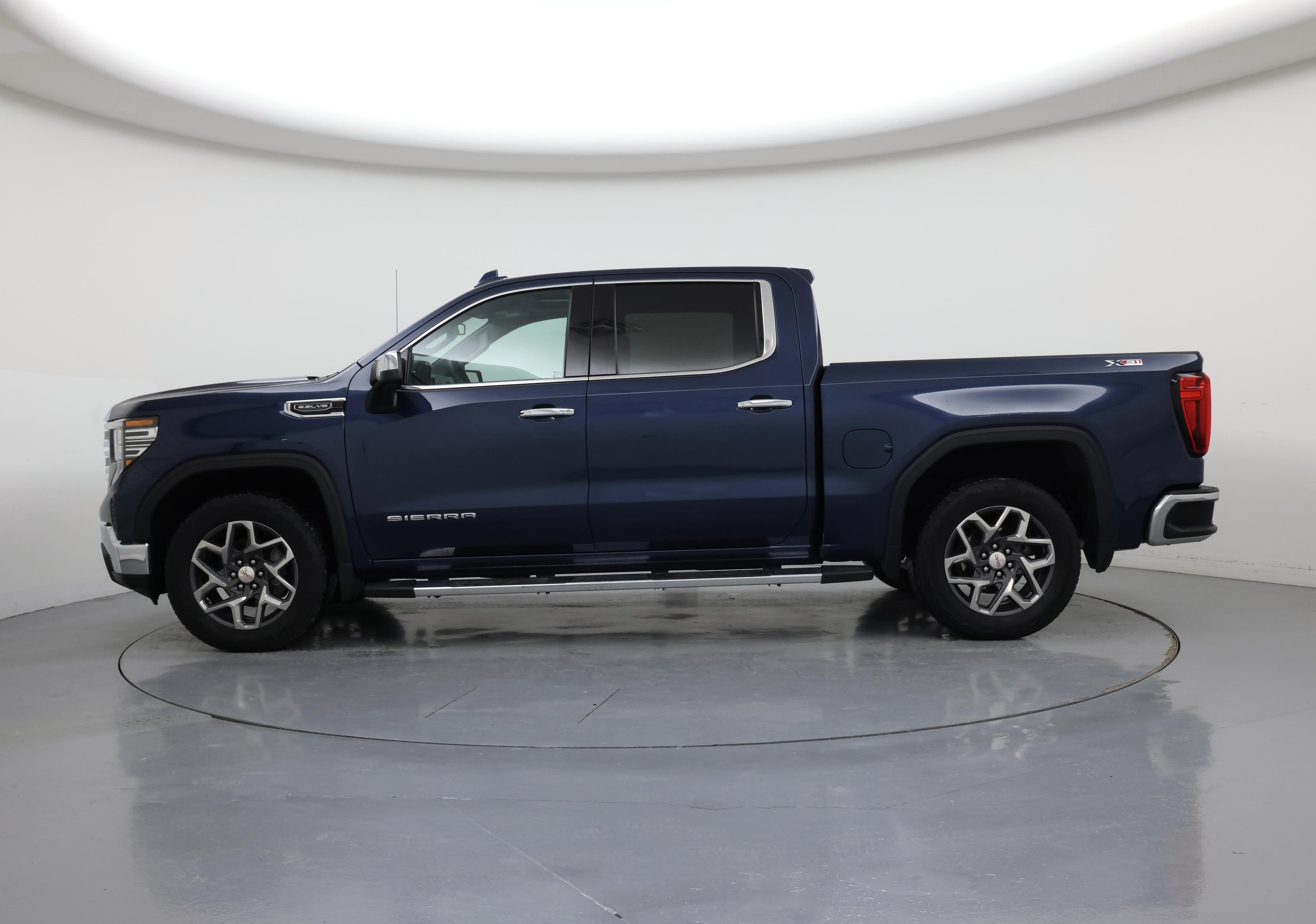 Thumbnail: 2023 GMC Sierra 1500 - 3