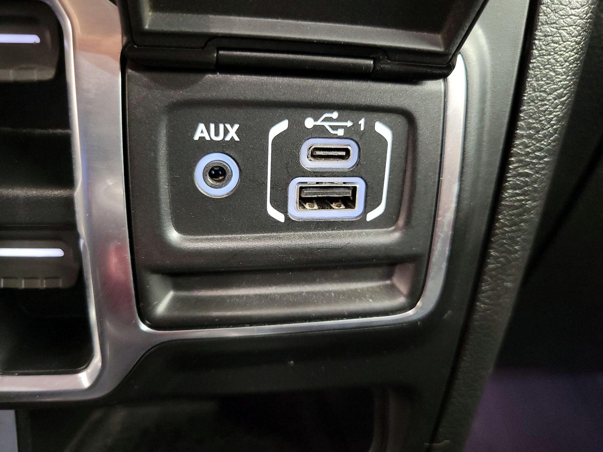 Thumbnail: 2020 Jeep Gladiator - 19