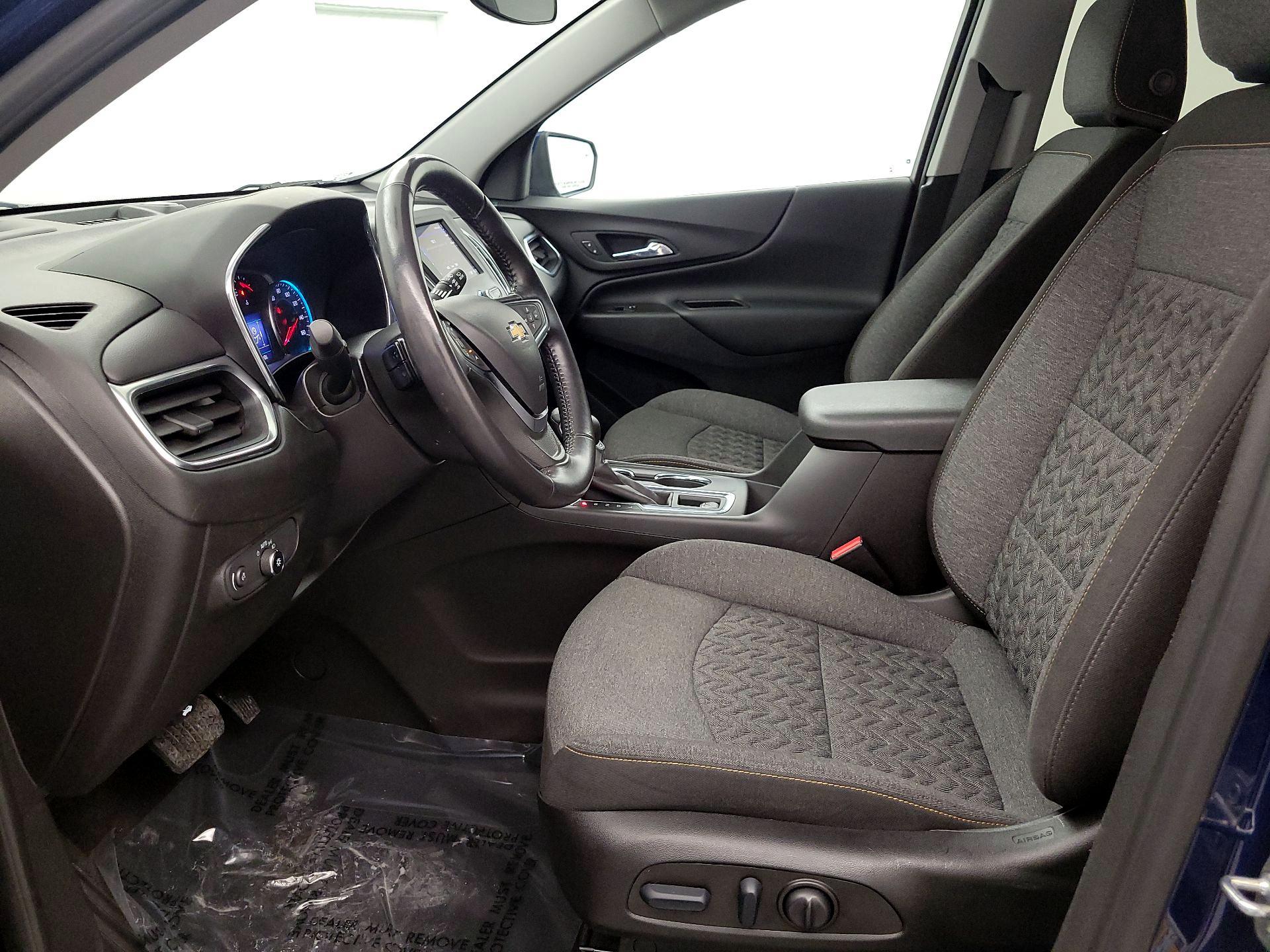 Thumbnail: 2022 Chevrolet Equinox - 11