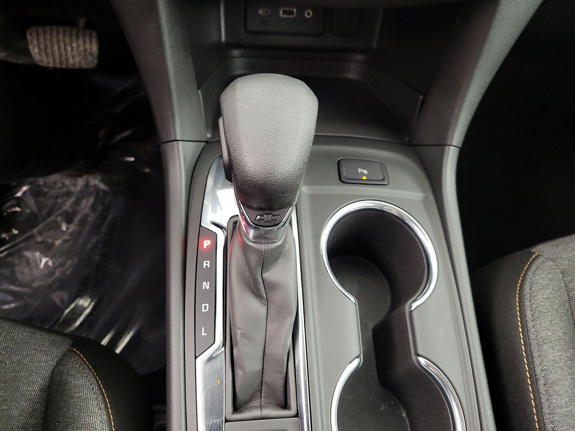 Thumbnail: 2022 Chevrolet Equinox - 17