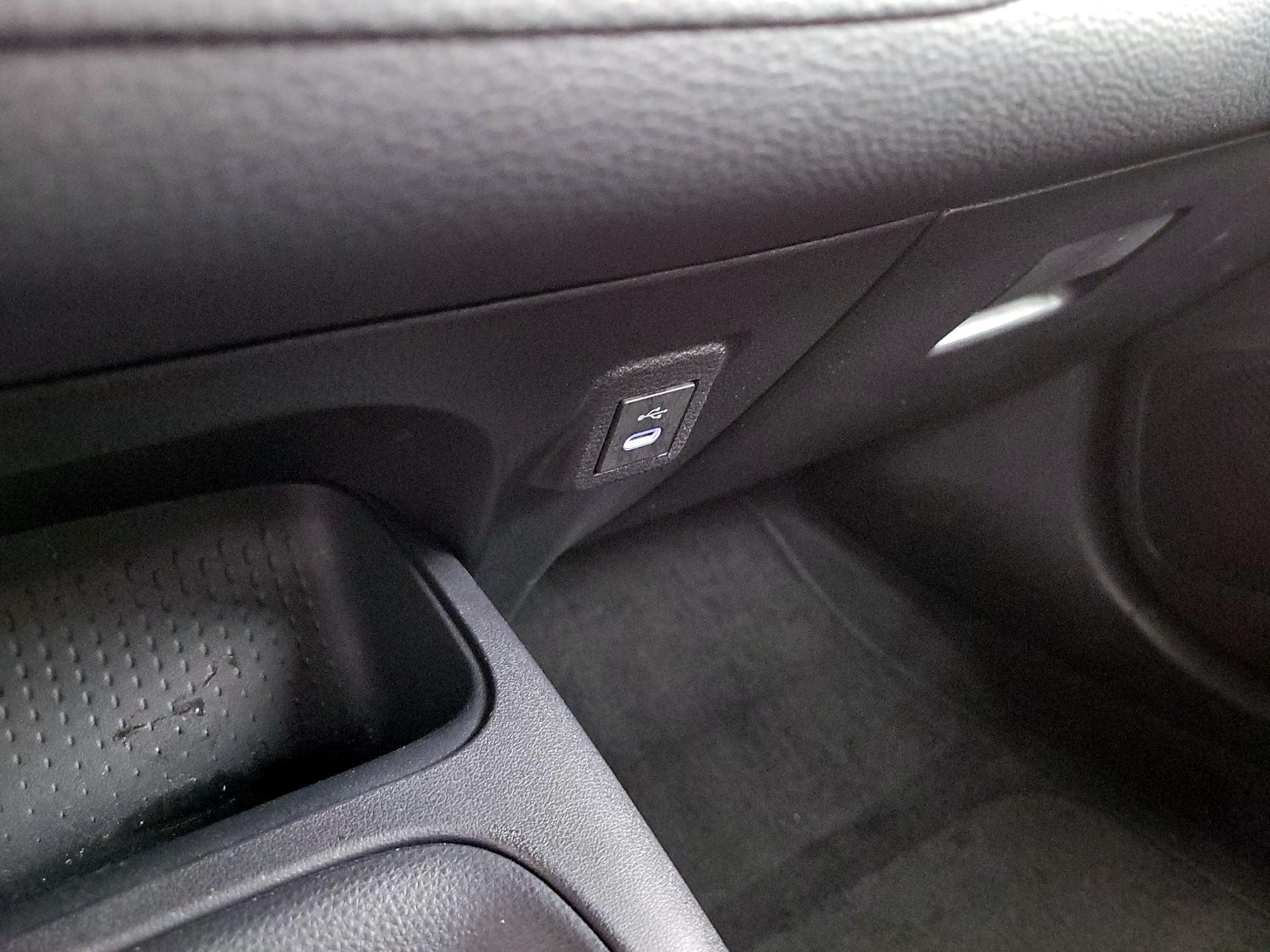 Thumbnail: 2025 Toyota Corolla - 19