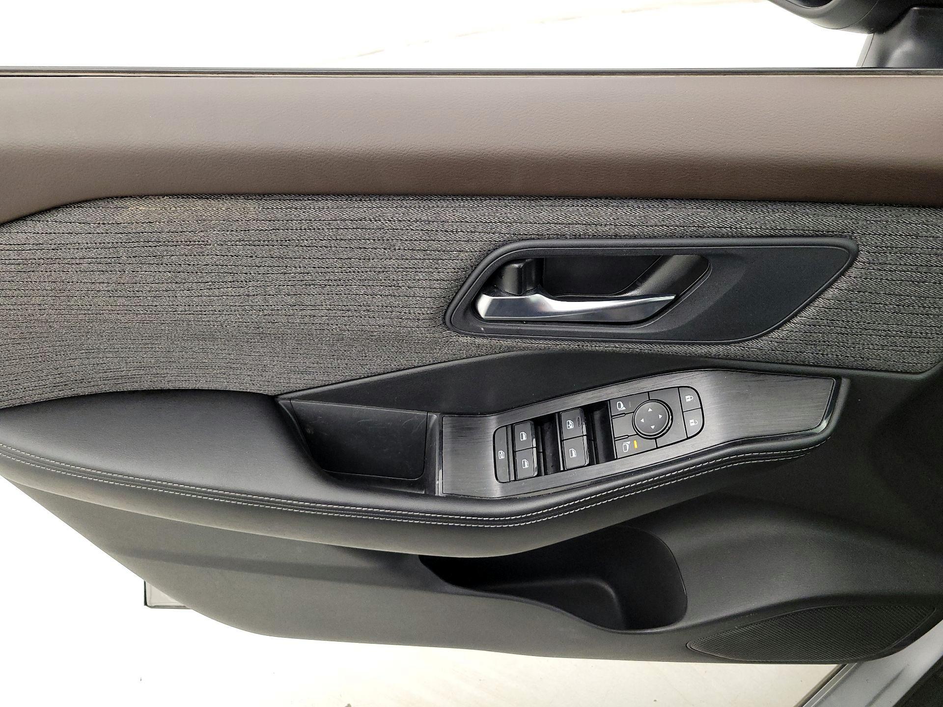 Thumbnail: 2022 Nissan Rogue - 12