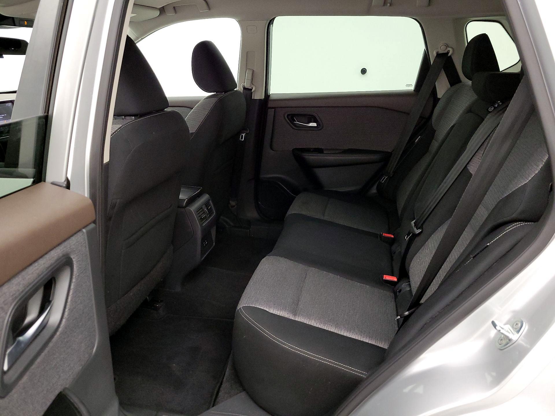 Thumbnail: 2022 Nissan Rogue - 19