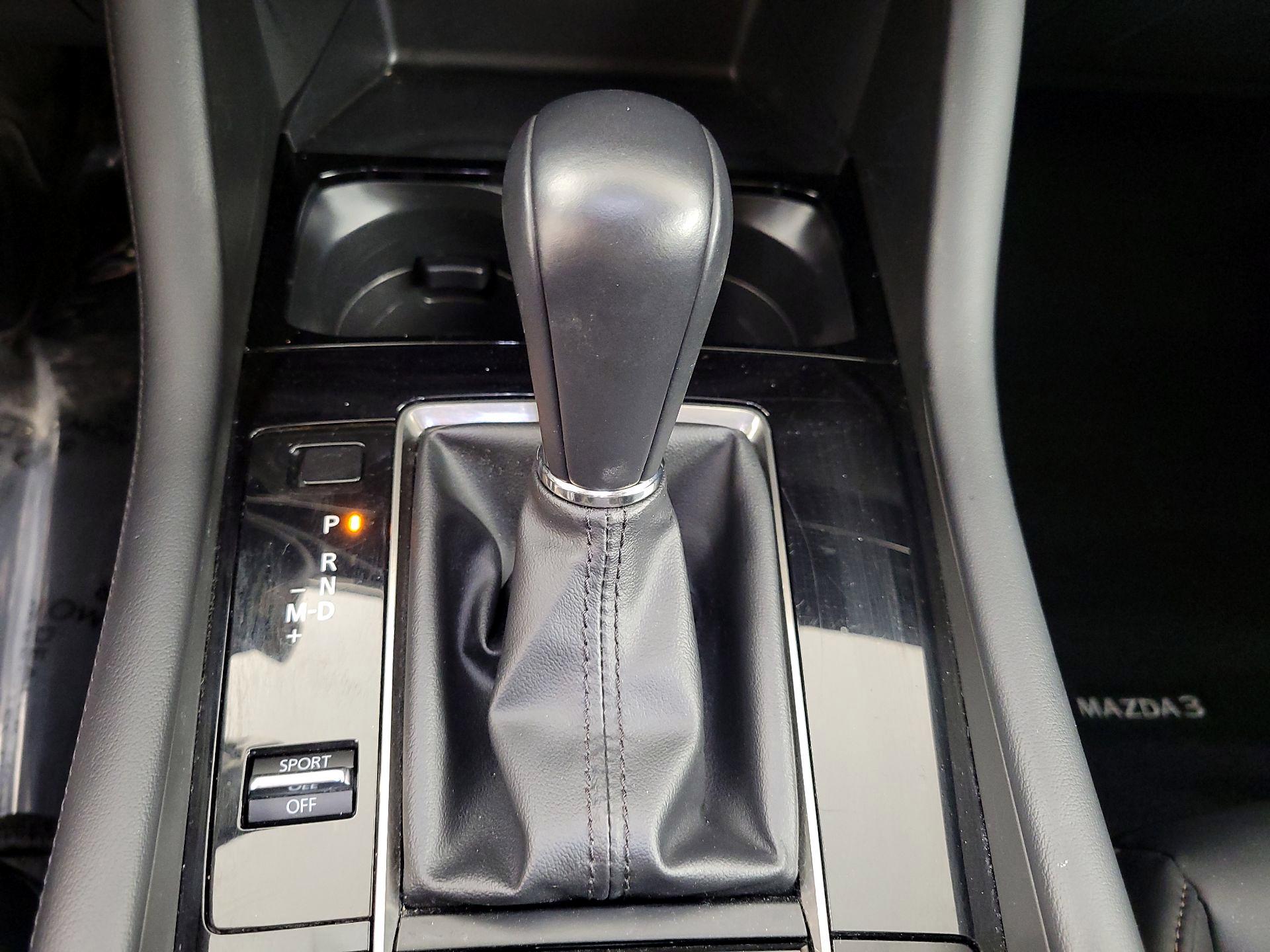 Thumbnail: 2025 Mazda Mazda3 - 17