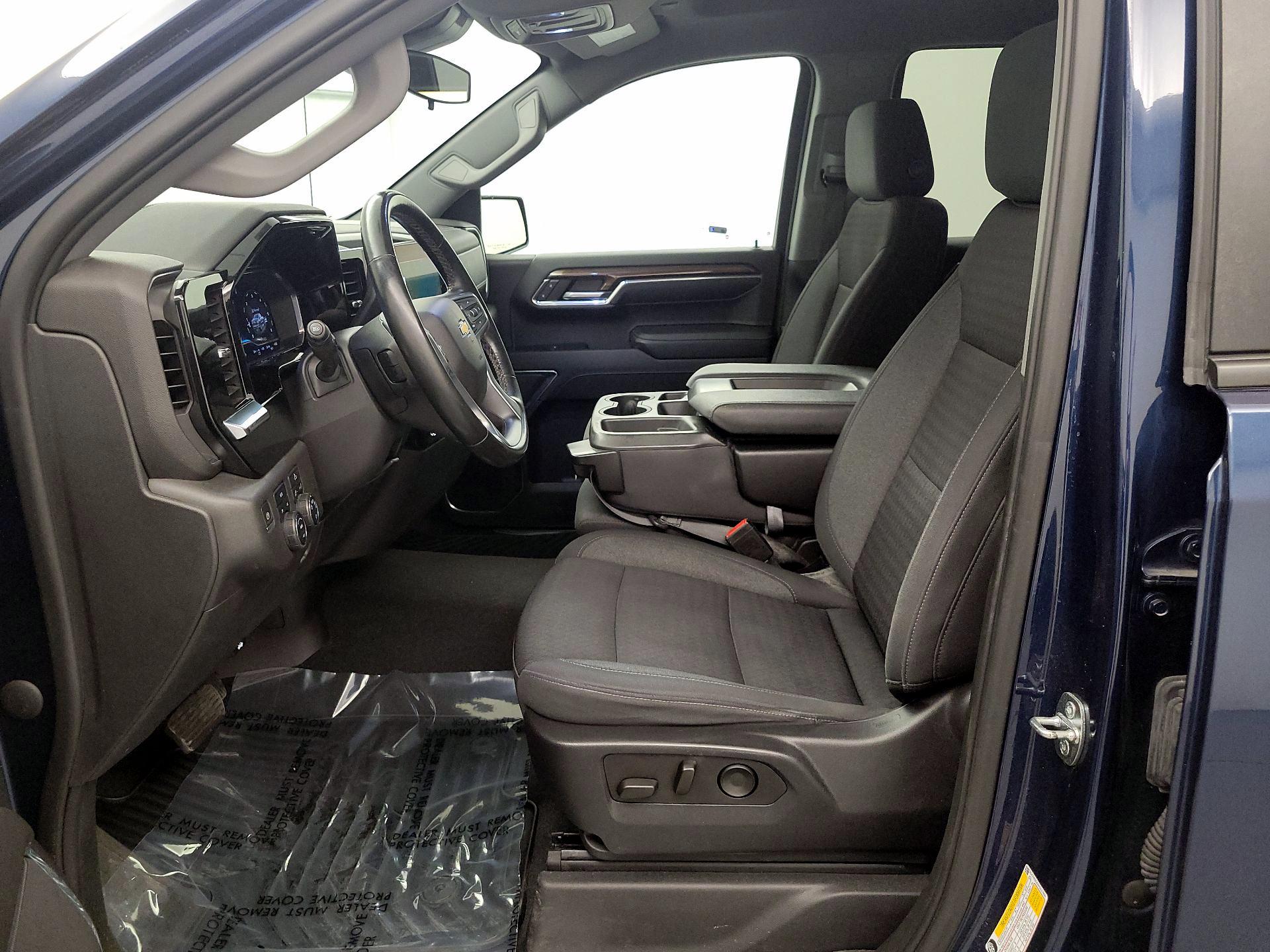 Thumbnail: 2023 Chevrolet Silverado 1500 - 11