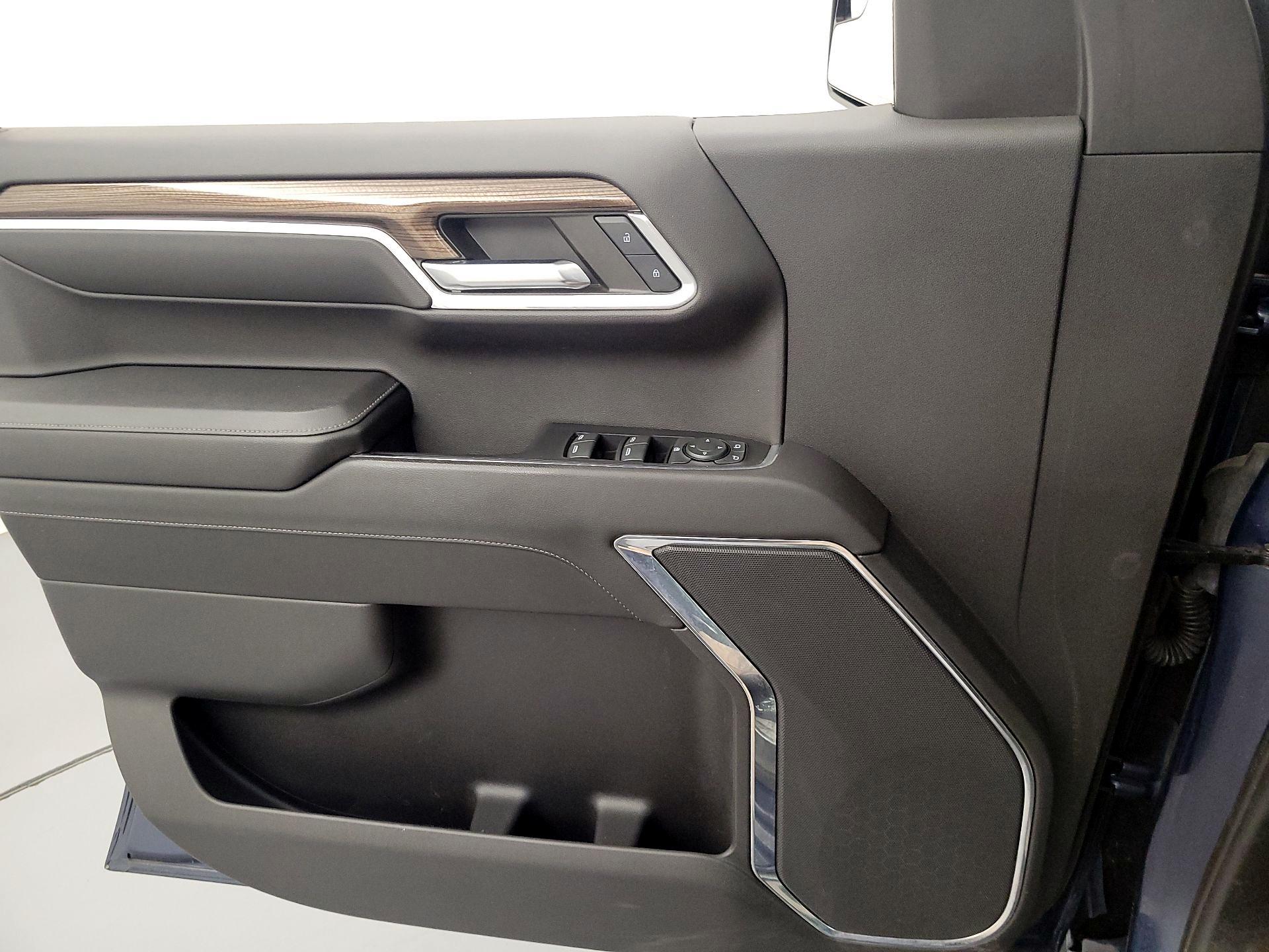 Thumbnail: 2023 Chevrolet Silverado 1500 - 12