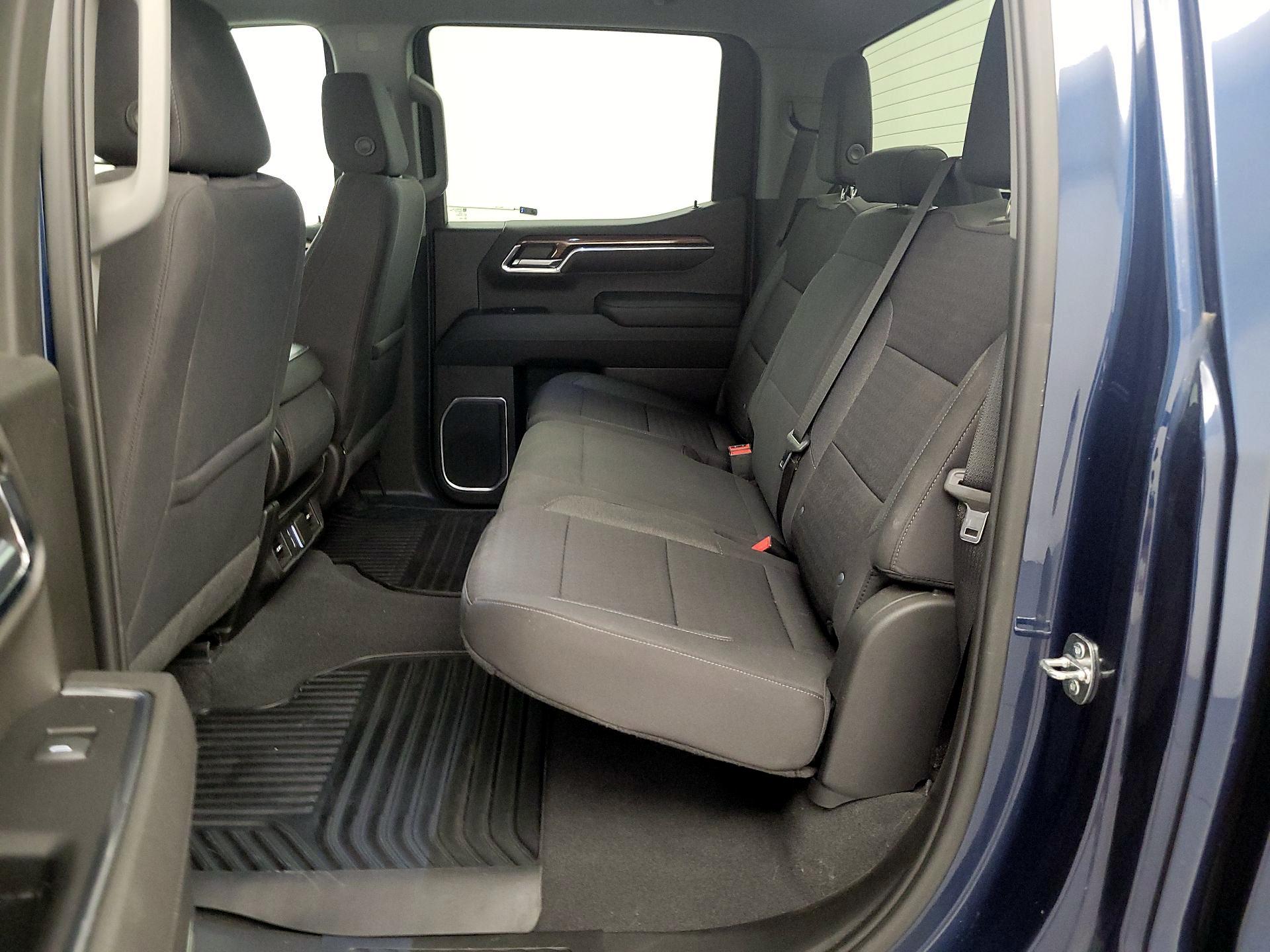 Thumbnail: 2023 Chevrolet Silverado 1500 - 19