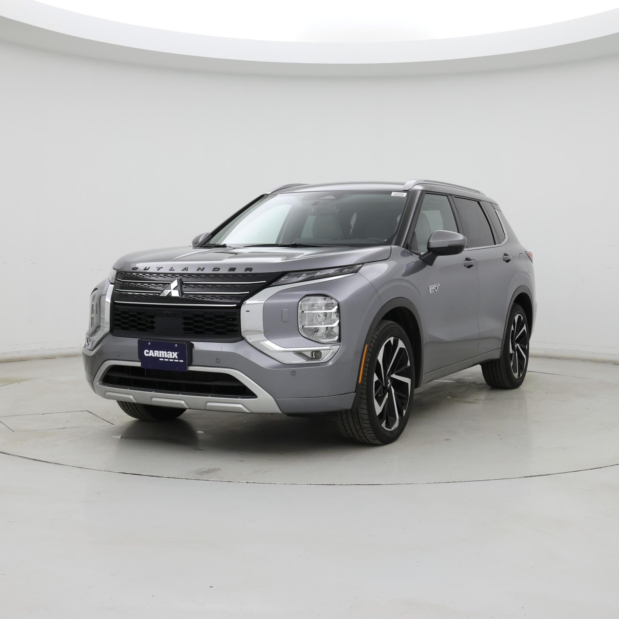 Thumbnail: 2023 Mitsubishi Outlander - 4