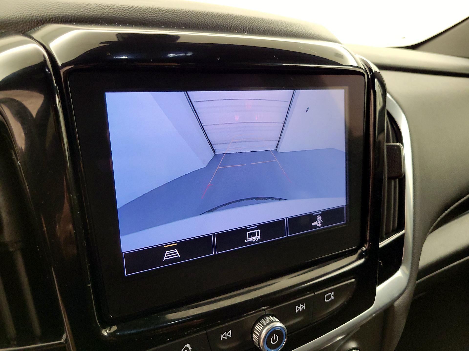 Thumbnail: 2022 Chevrolet Traverse - 14