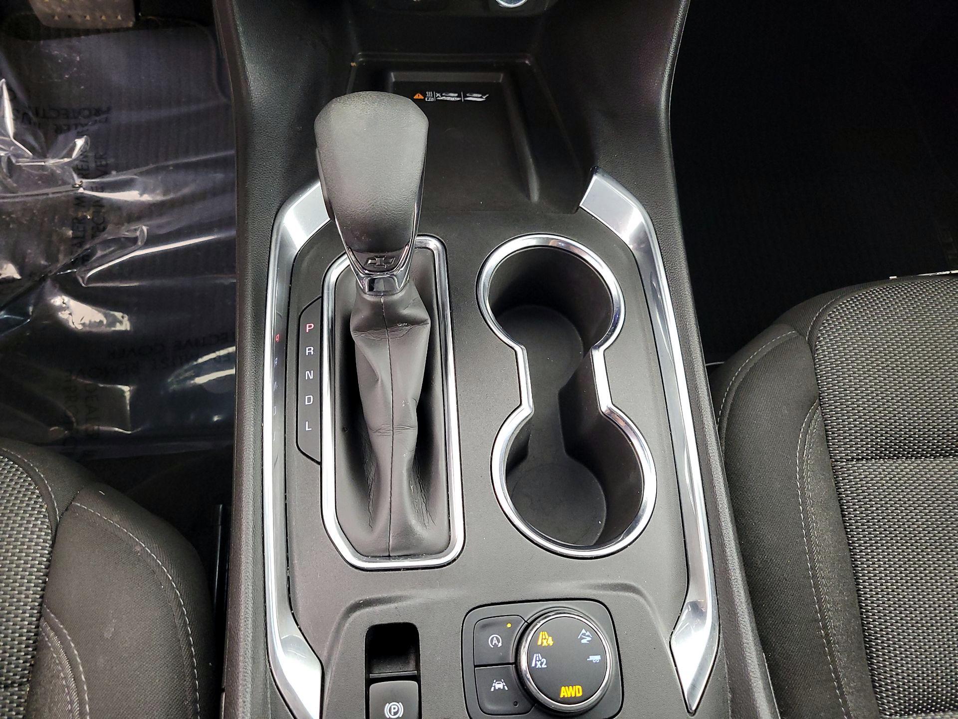 Thumbnail: 2022 Chevrolet Traverse - 17