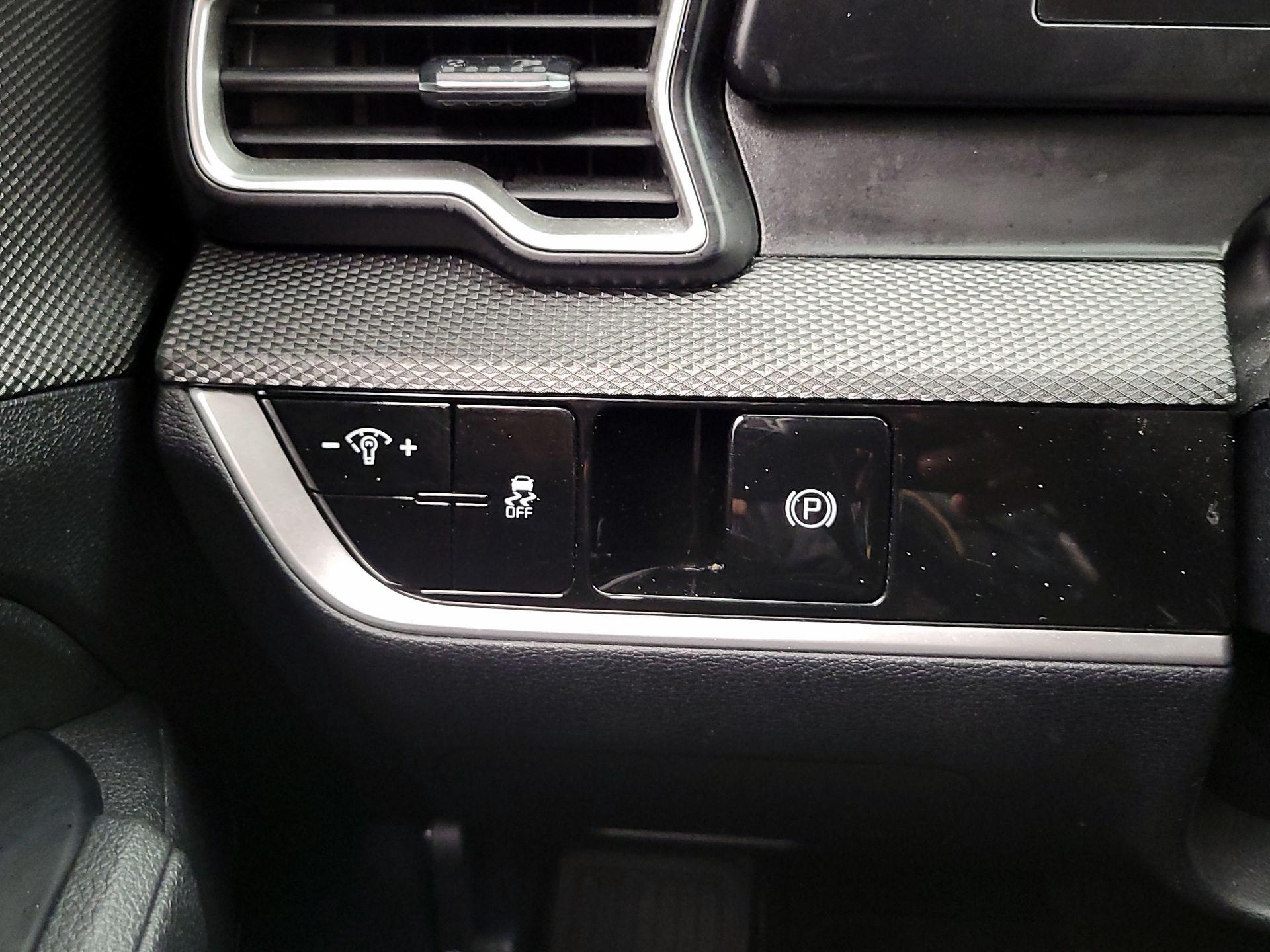 Thumbnail: 2024 Kia Sportage - 13