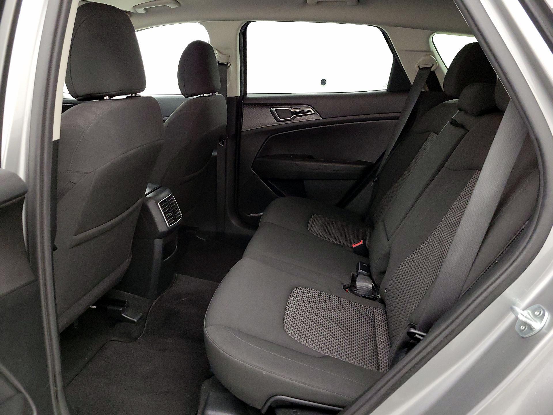 Thumbnail: 2024 Kia Sportage - 19