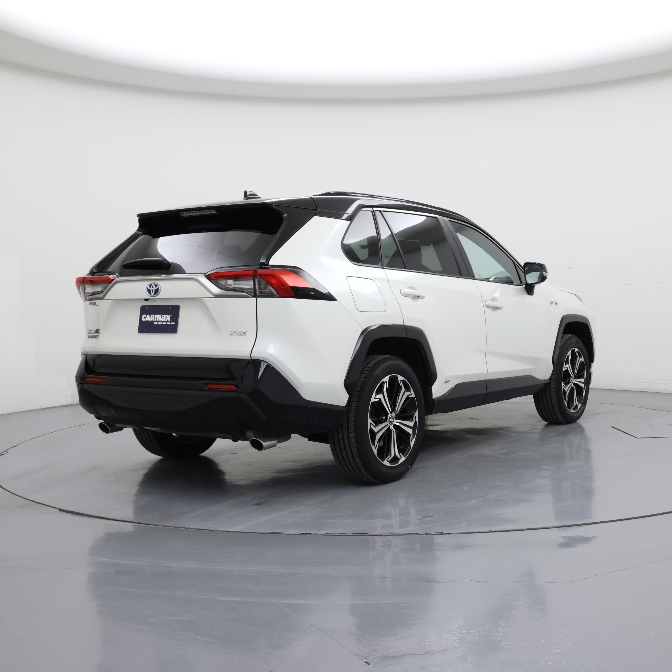Thumbnail: 2022 Toyota RAV4 - 8