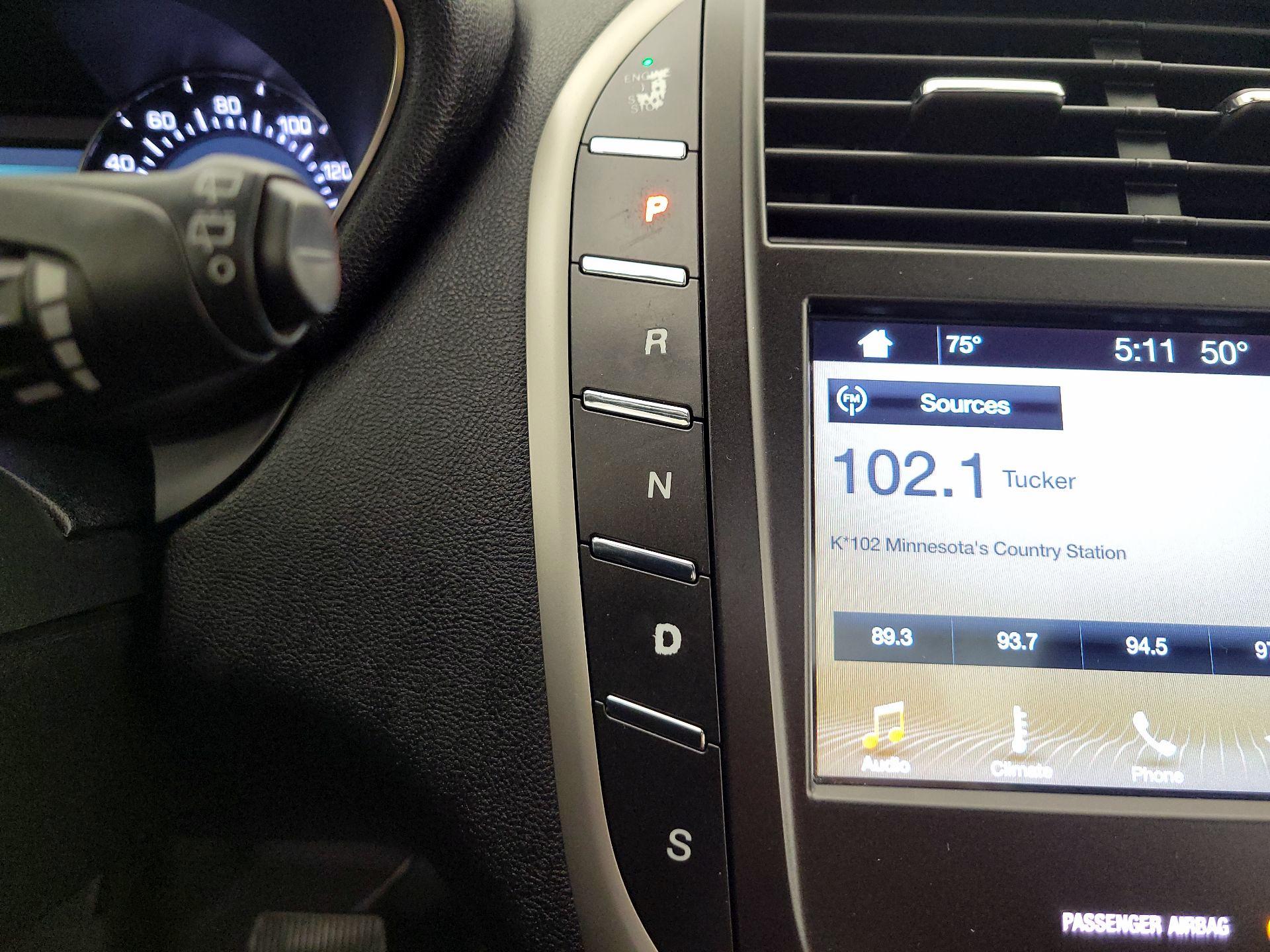 Thumbnail: 2016 Lincoln MKC - 18