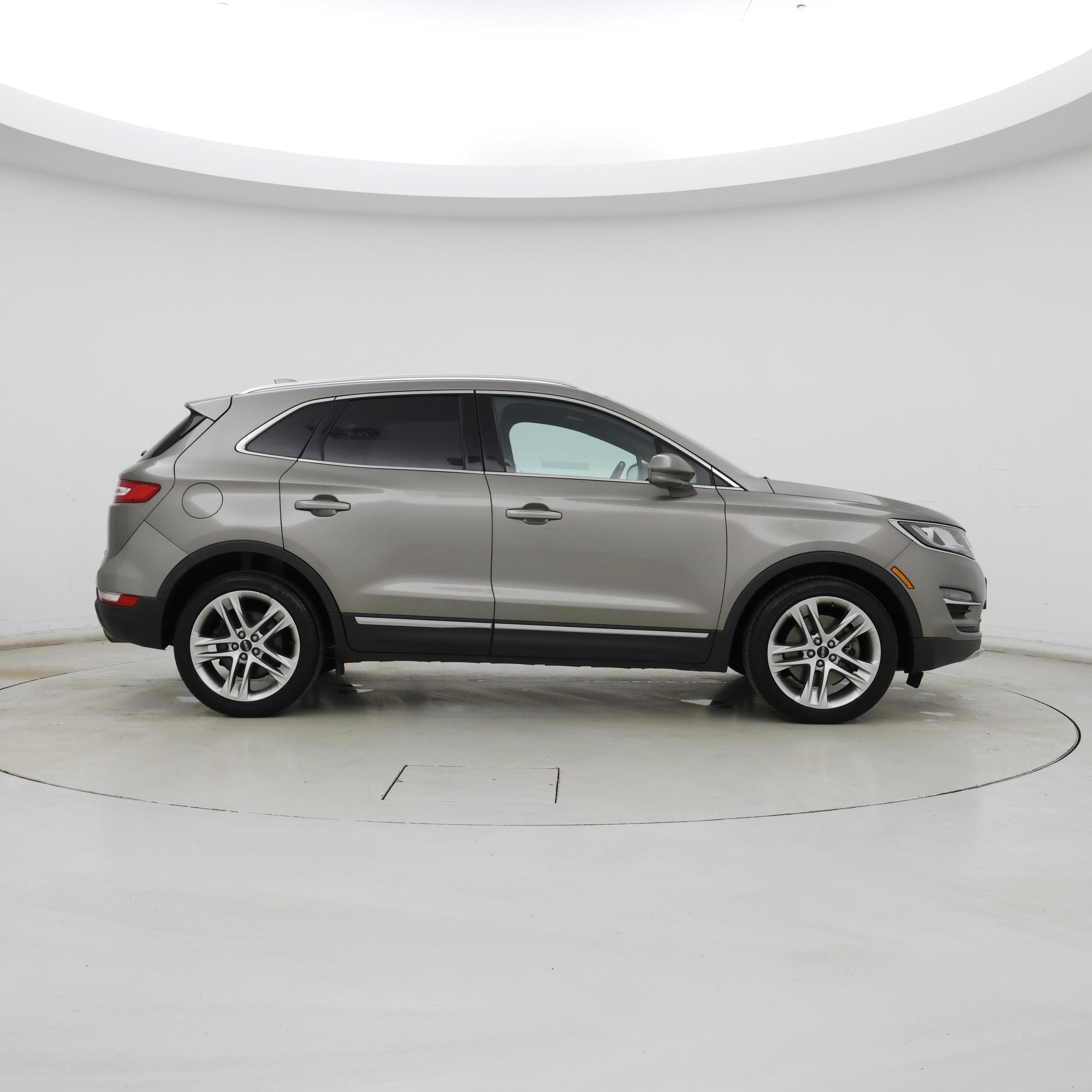 Thumbnail: 2016 Lincoln MKC - 7