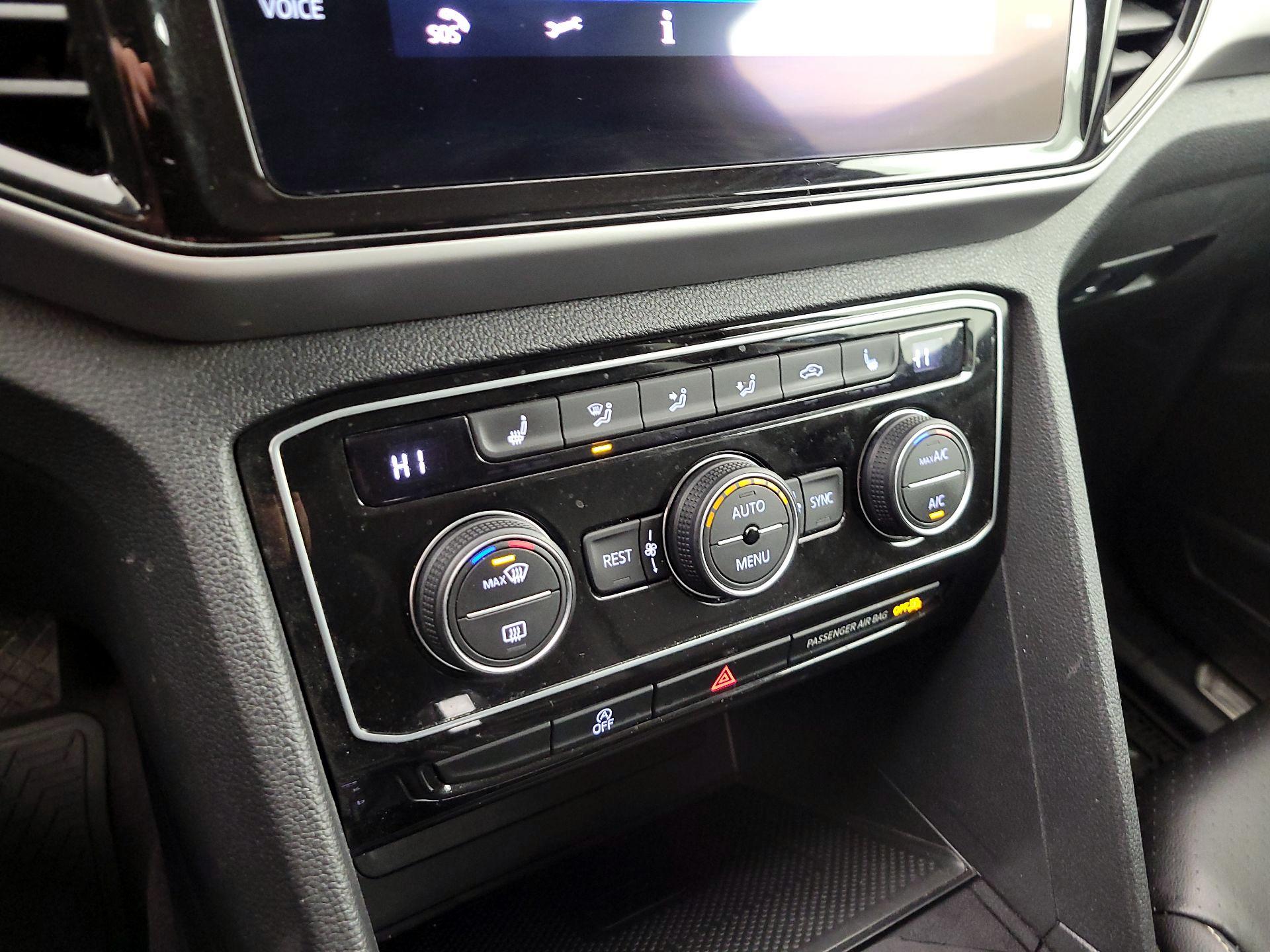 Thumbnail: 2022 Volkswagen Atlas - 17