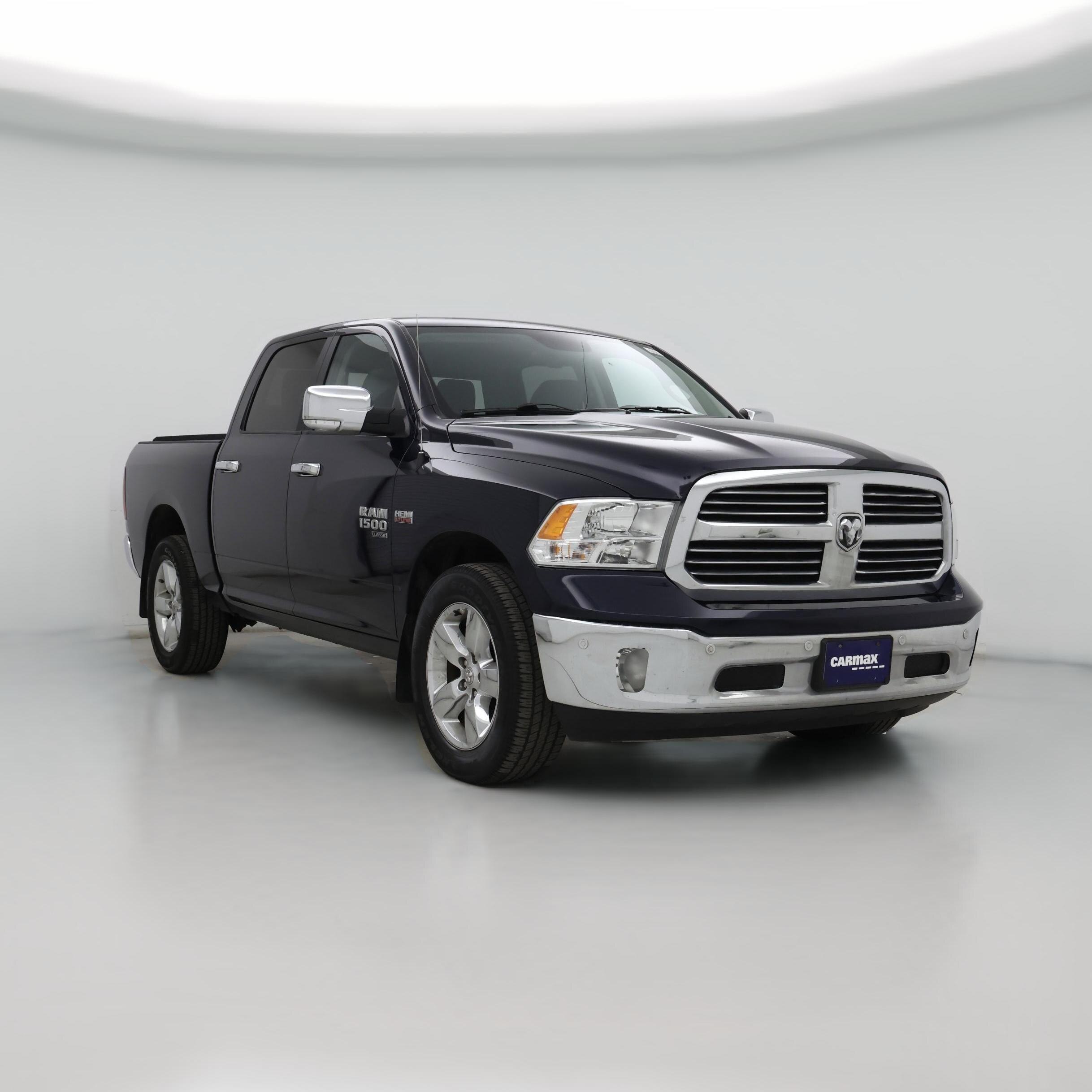 Thumbnail: 2019 RAM 1500 Classic - 1