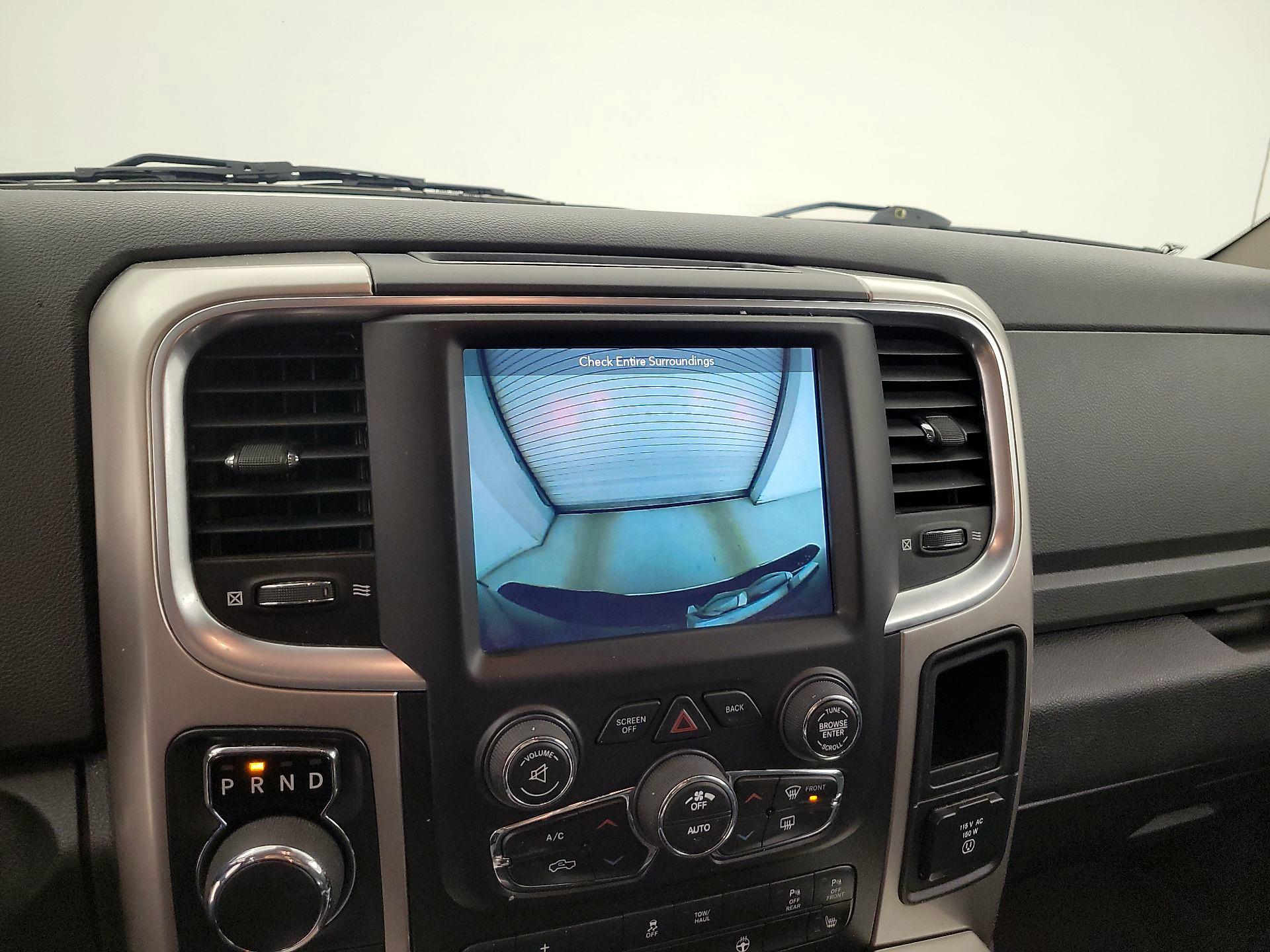 Thumbnail: 2019 RAM 1500 Classic - 14