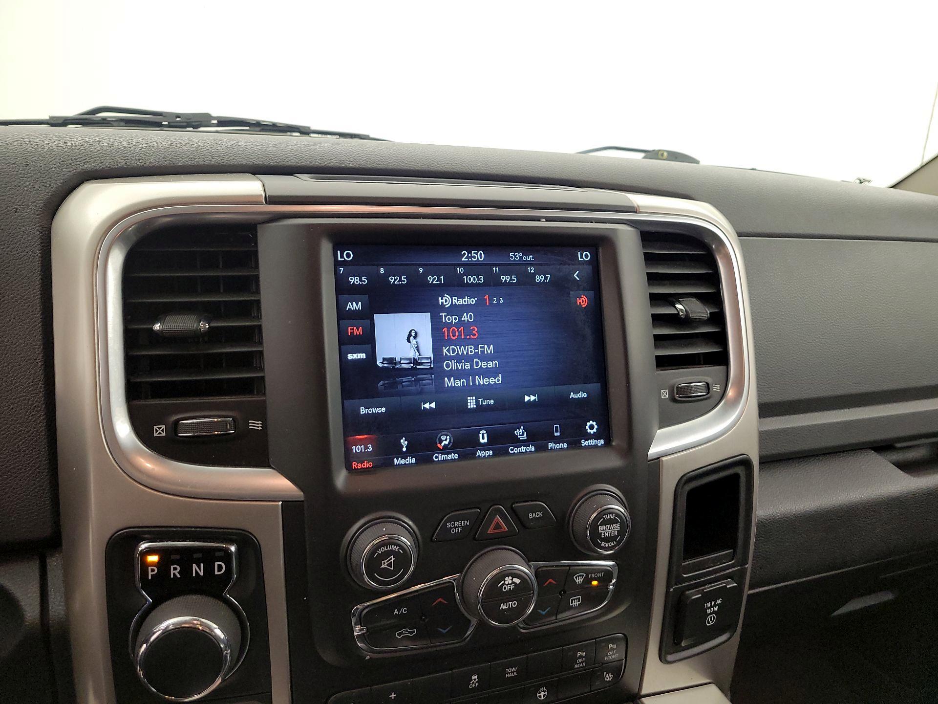 Thumbnail: 2019 RAM 1500 Classic - 15