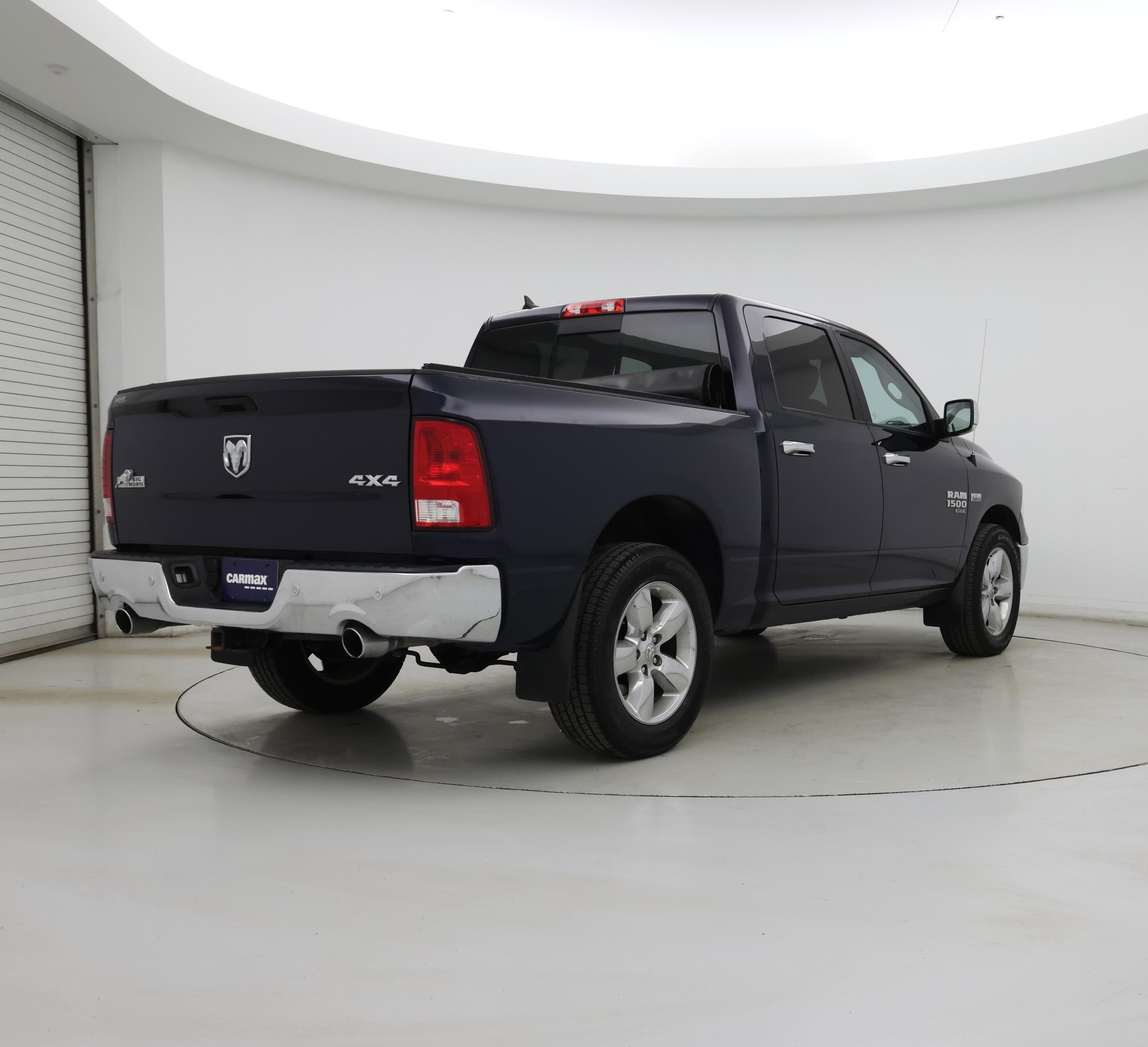 Thumbnail: 2019 RAM 1500 Classic - 8